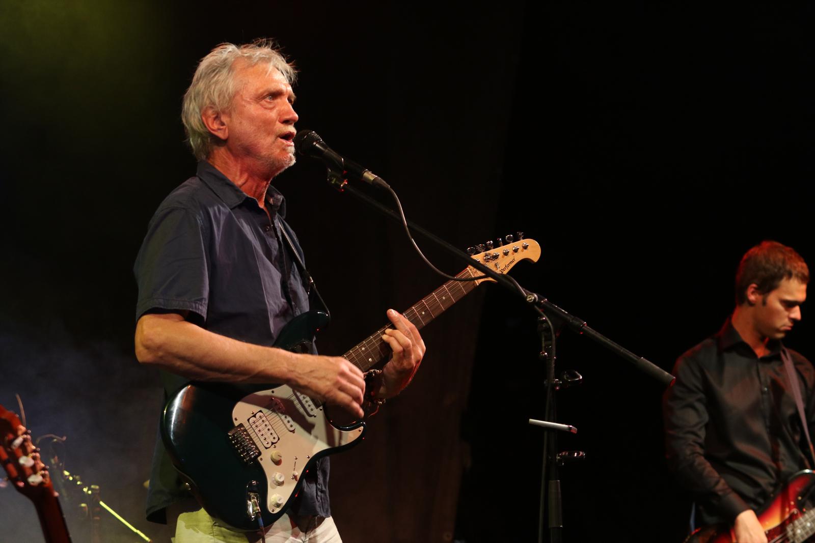 Beograd: Darko Rundek i Ekipa nastupili su u Botaničkoj bašti