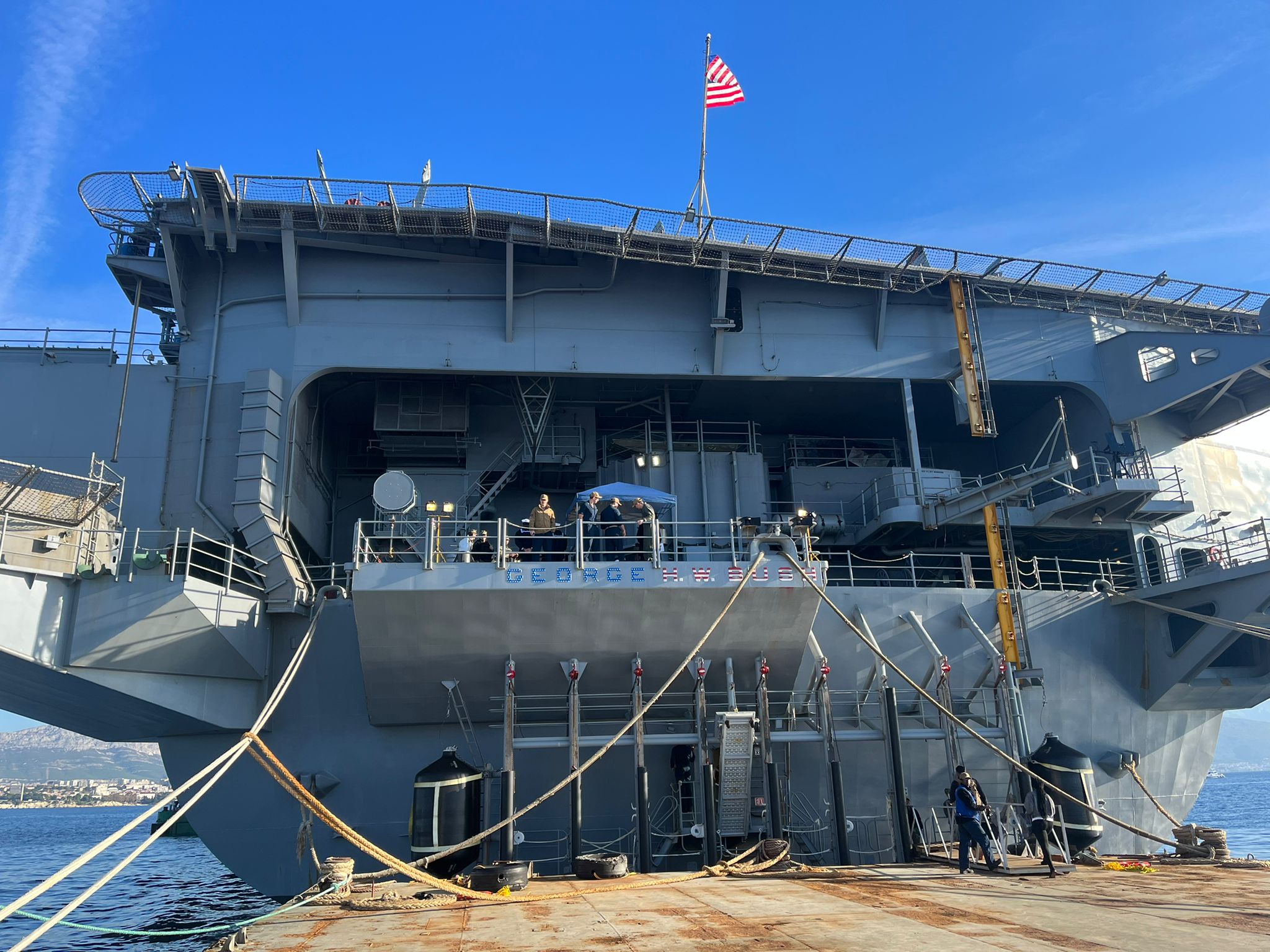 NOSAČ AVIONA GEORGE BUSH