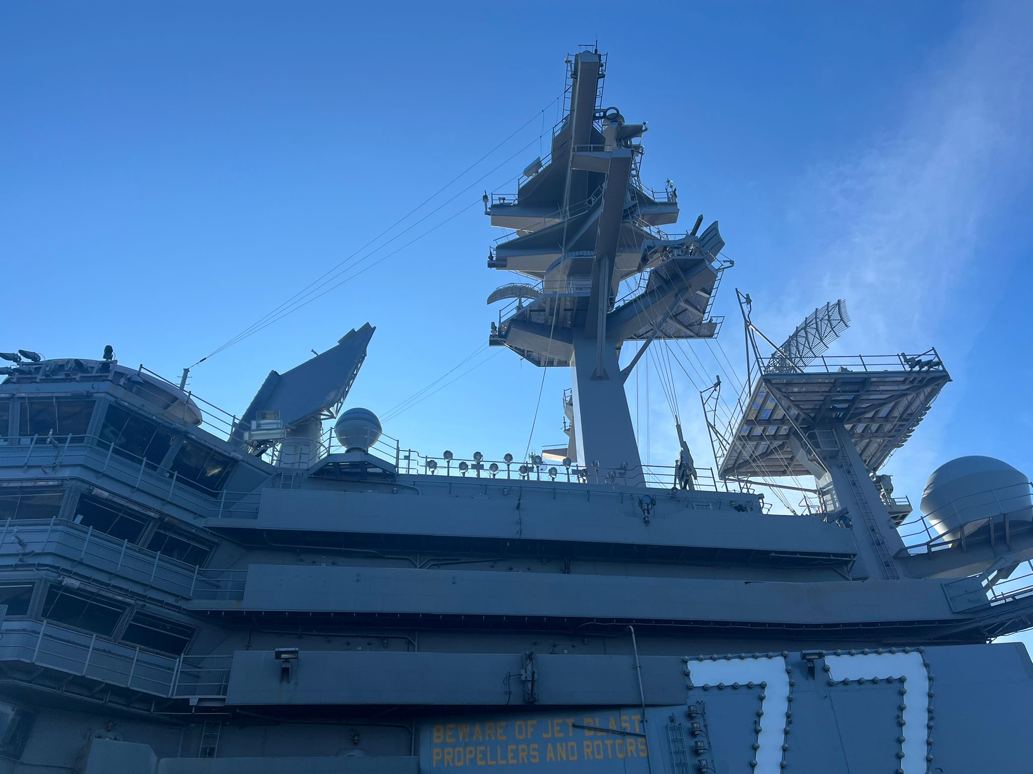 AMERIČKI NOSAC AVIONA GEORGE BUSH