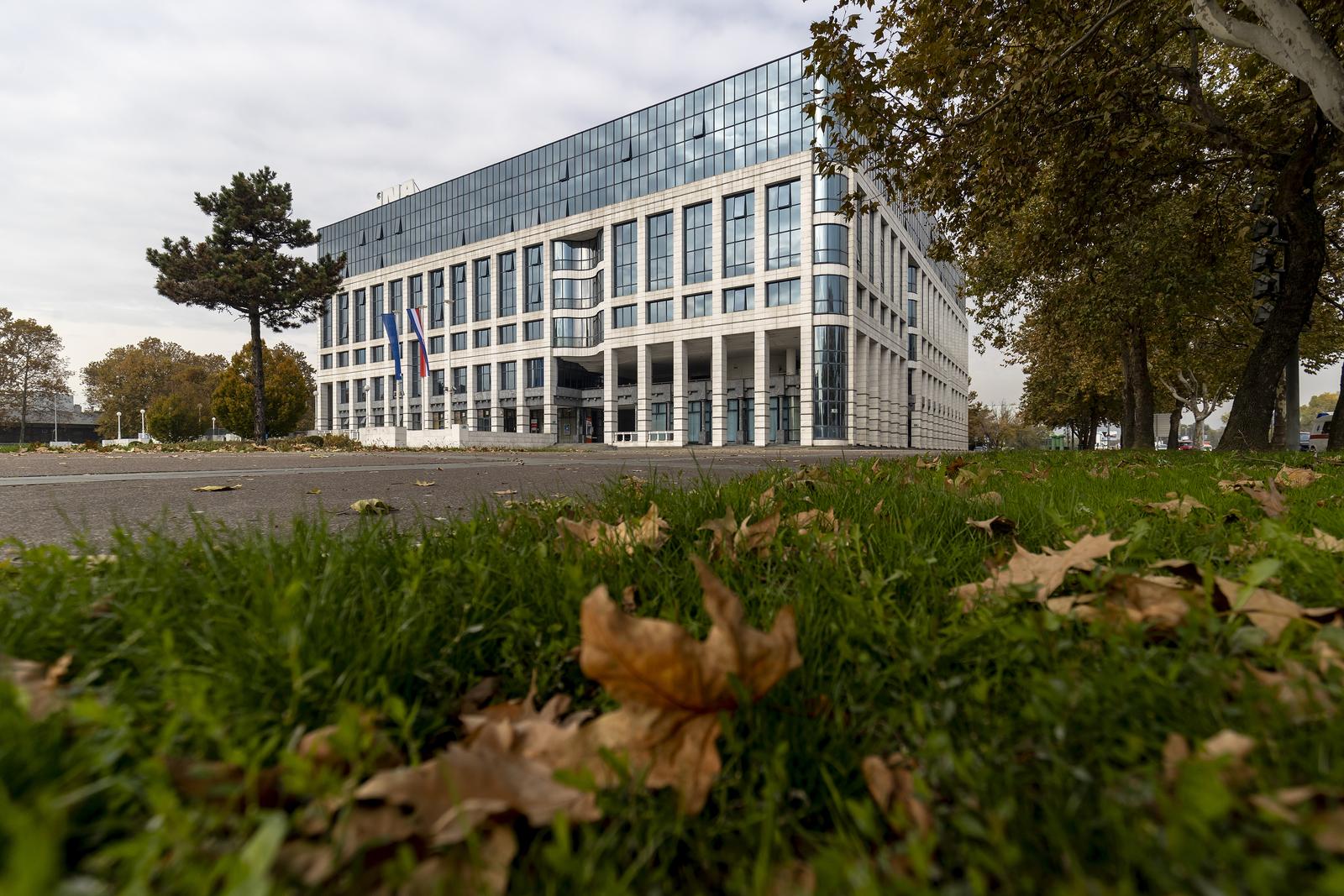 Zagreb: Upravna zgrada Ine