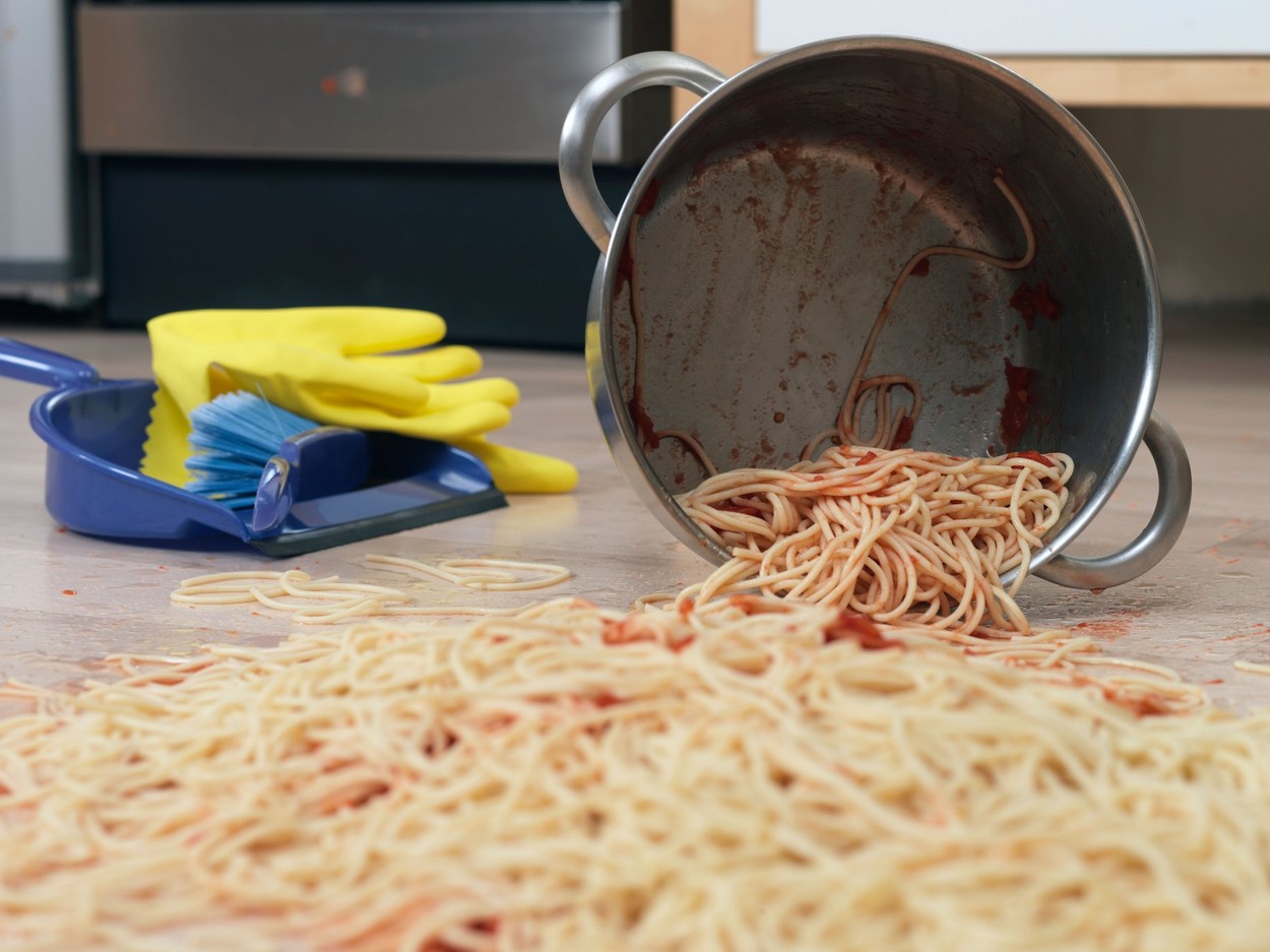 pan of food dropped on kitchen floor