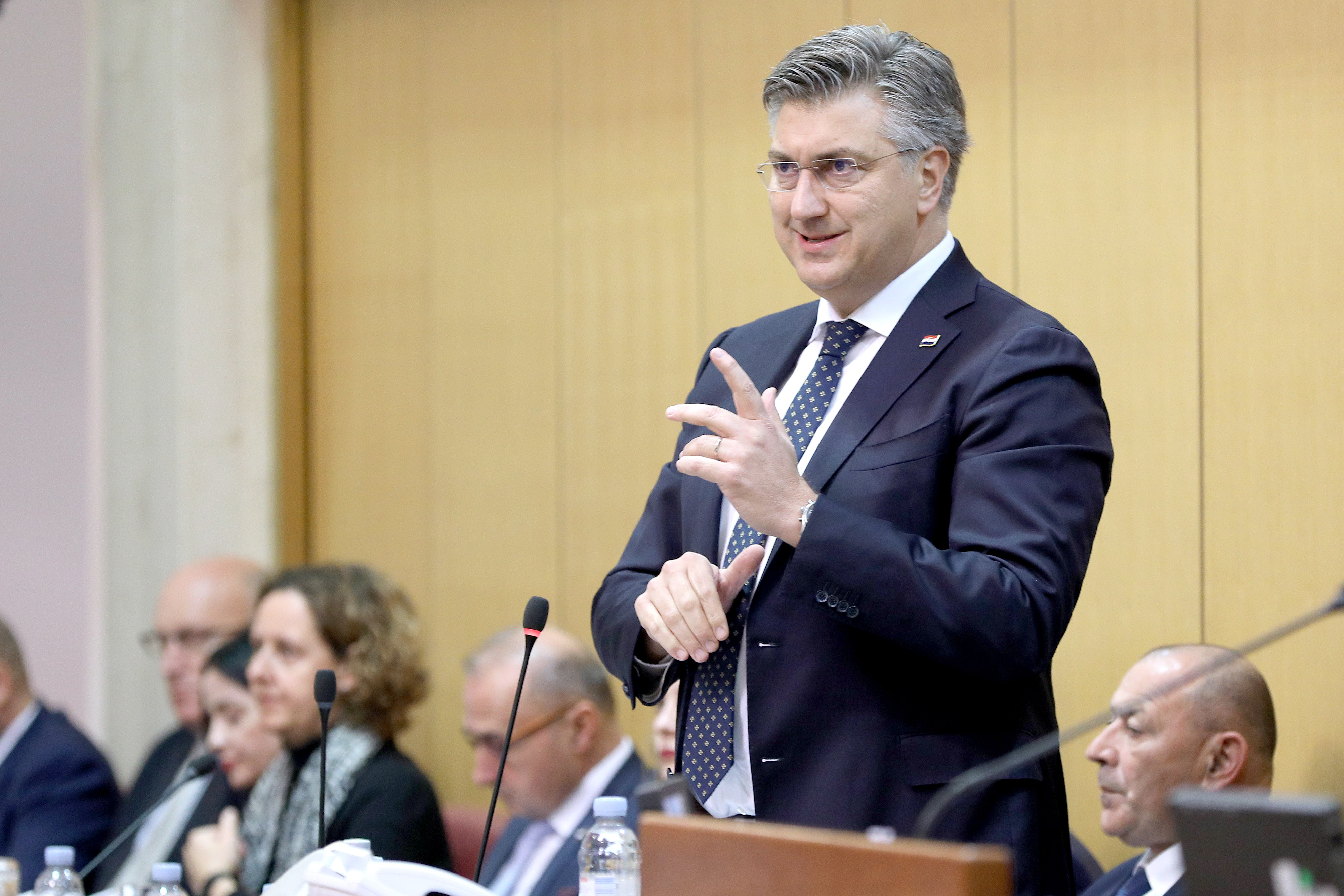 Zagreb: Sabor počeo 13. sjednicu