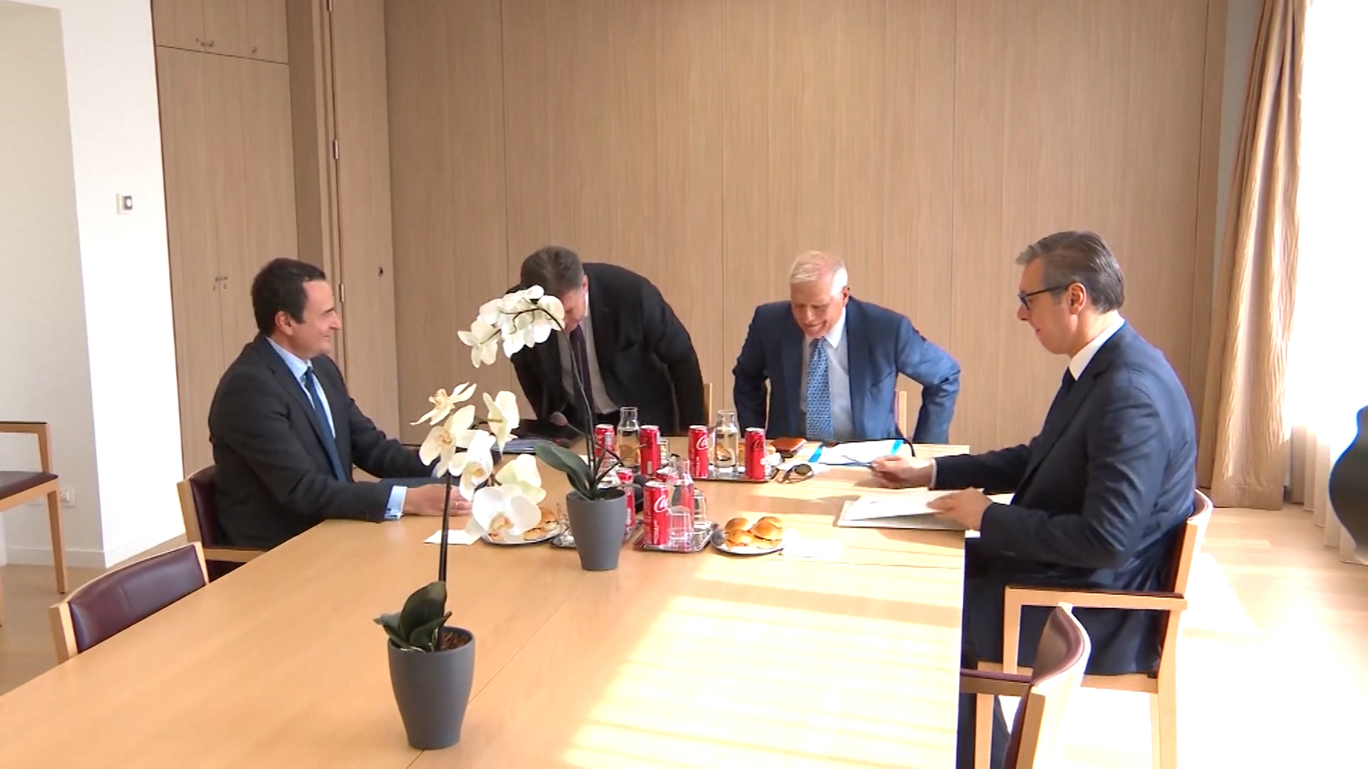 aleksandar vučić, albin kurti