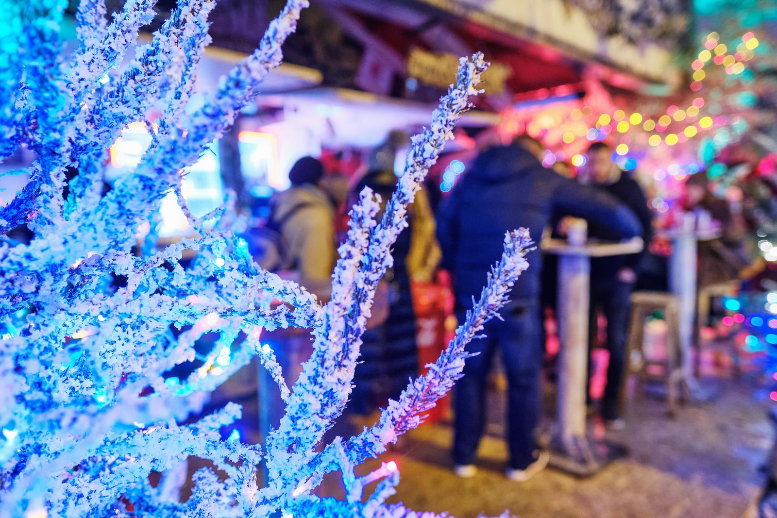 Zagreb: Odlična blagdanska atmosfera u gradu uoči Badnjaka