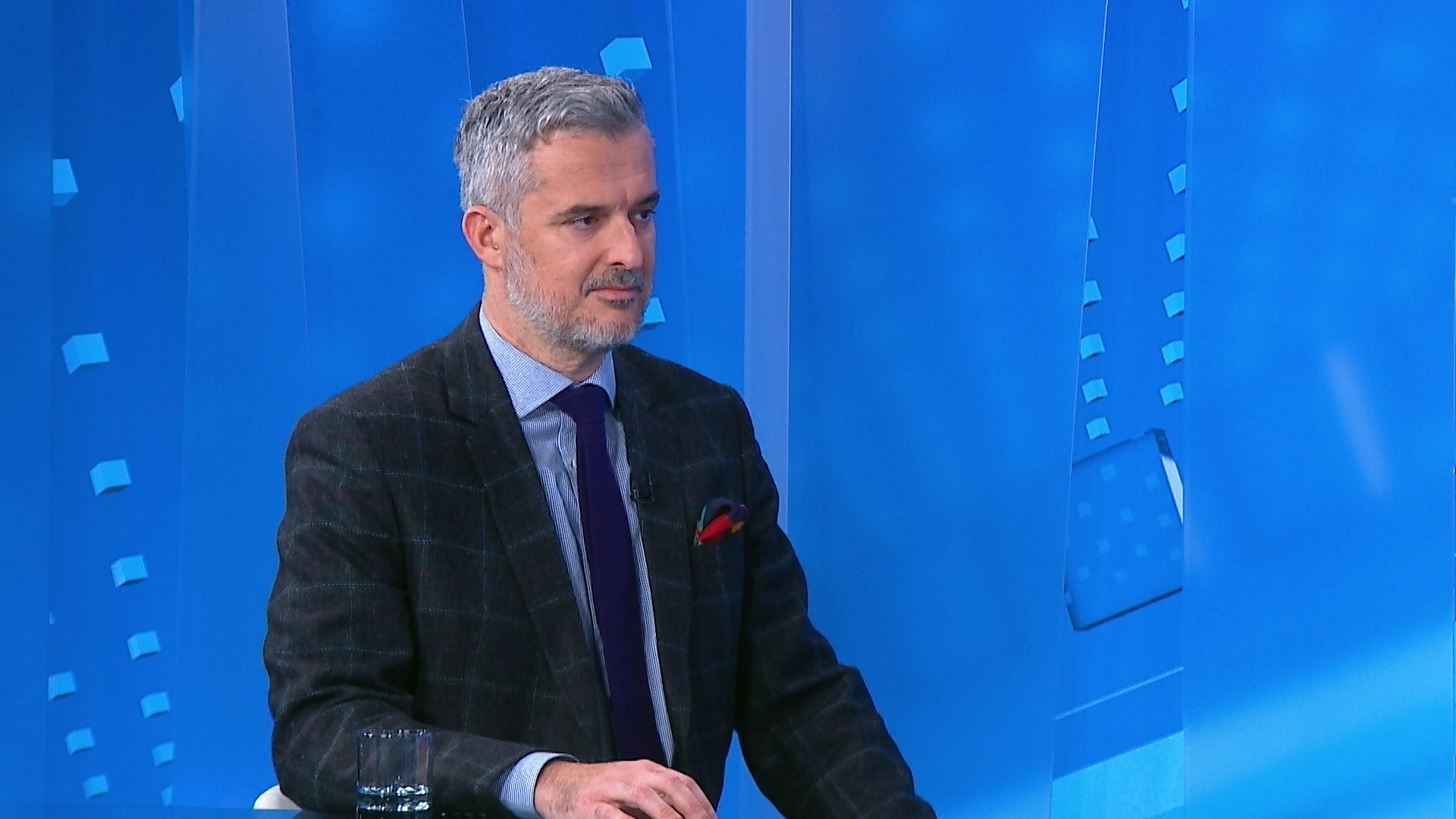 zg-nino raspudic-clf-281122---2022_11_28---13_21_32---432(20221128-134625052).mxf.00_08_07_21.Still001