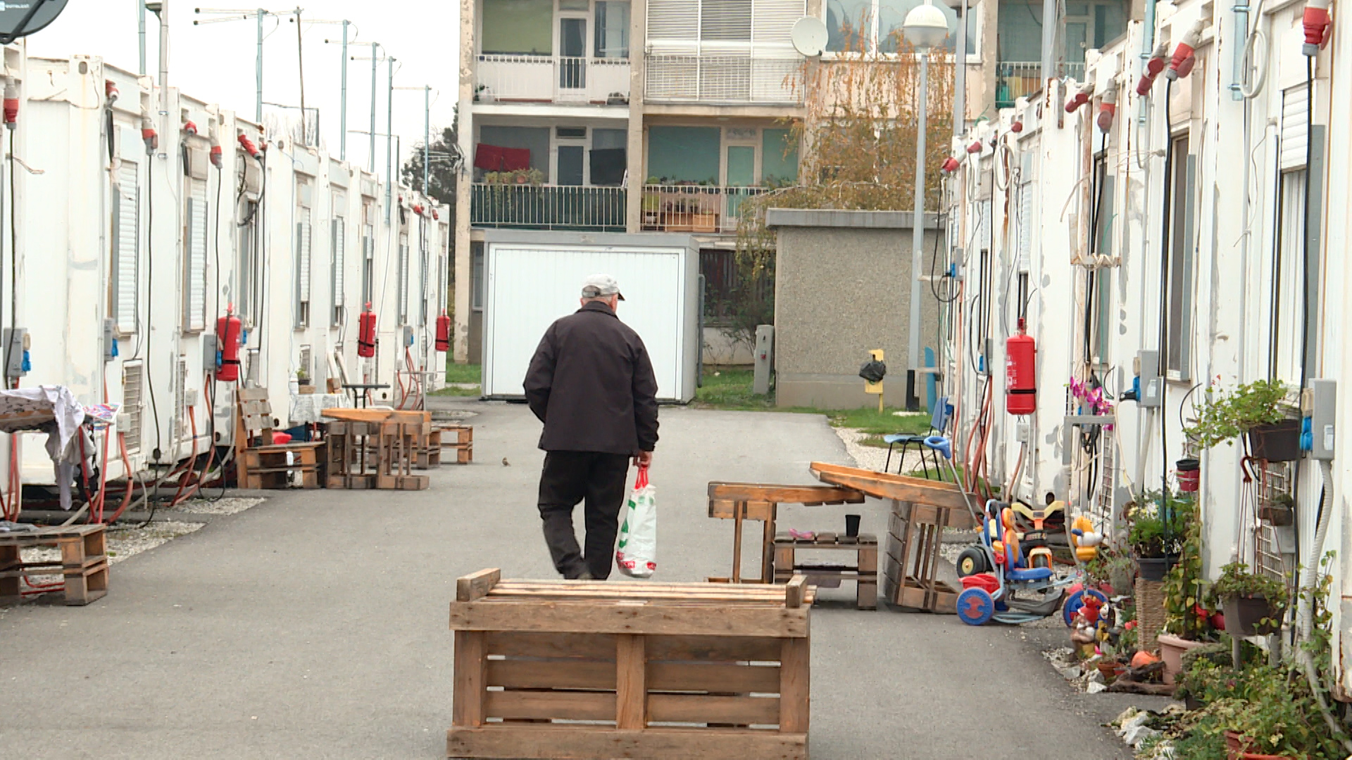 kontejnersko naselje, obnova, banovina