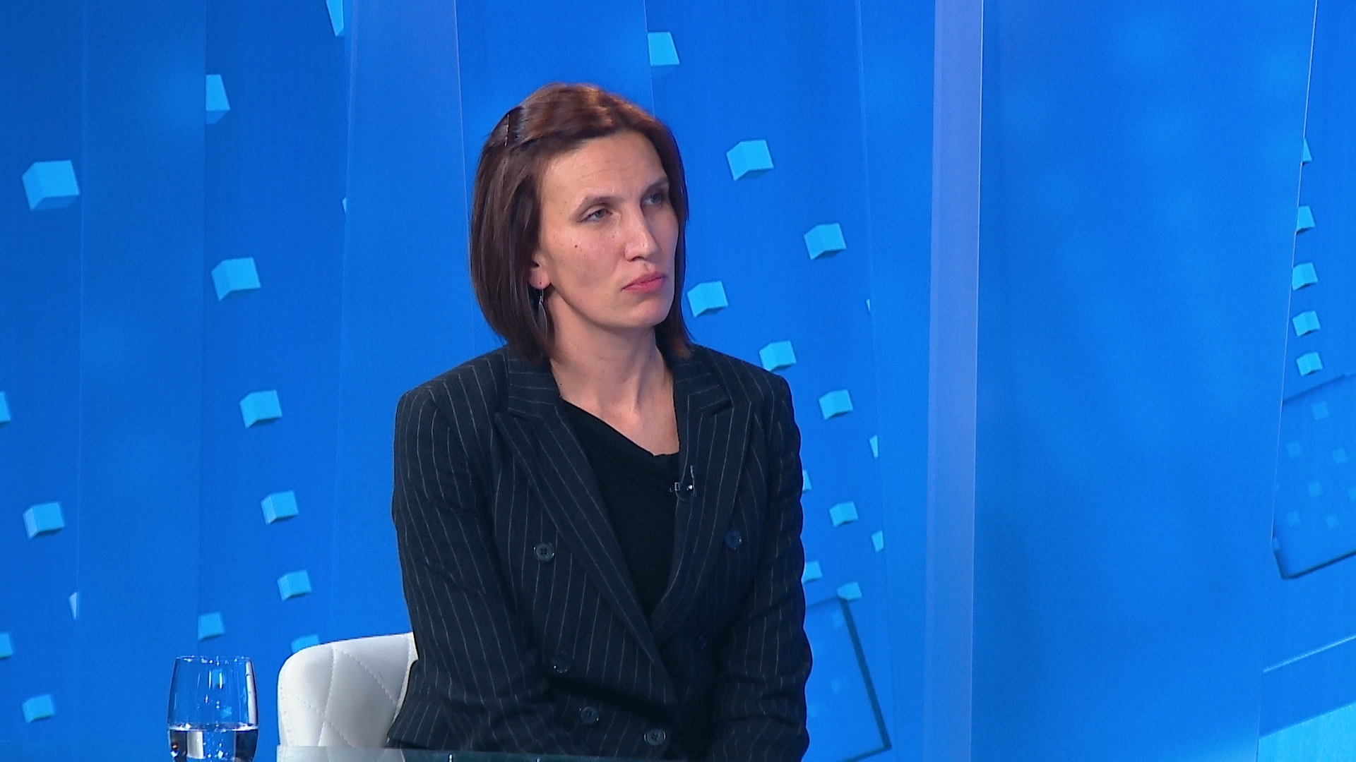 zg-ana tuskan-clf-021222---2022_12_02---17_12_51---110(20221202-175531864).mxf.00_24_06_09.Still001