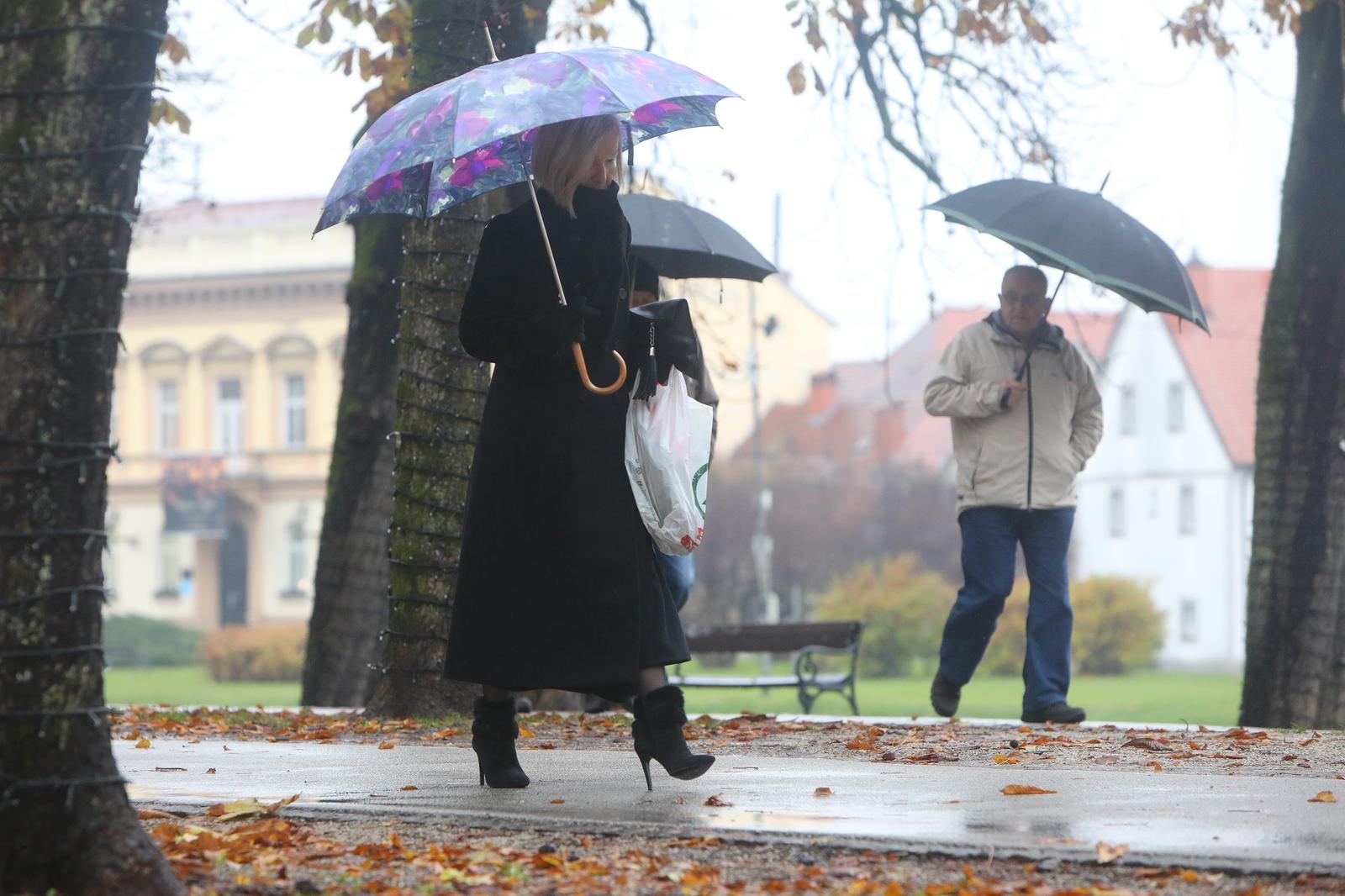 Karlovac: Prvi dan prosinca počeo s kišom i niskim temperaturama