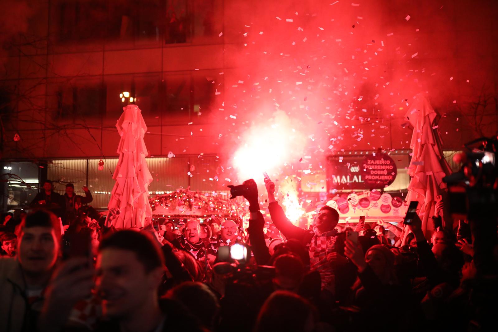 Slavlje navijača u Zagrebu nakon prolaska Hrvatske u polufinale Svjetskog prvenstva