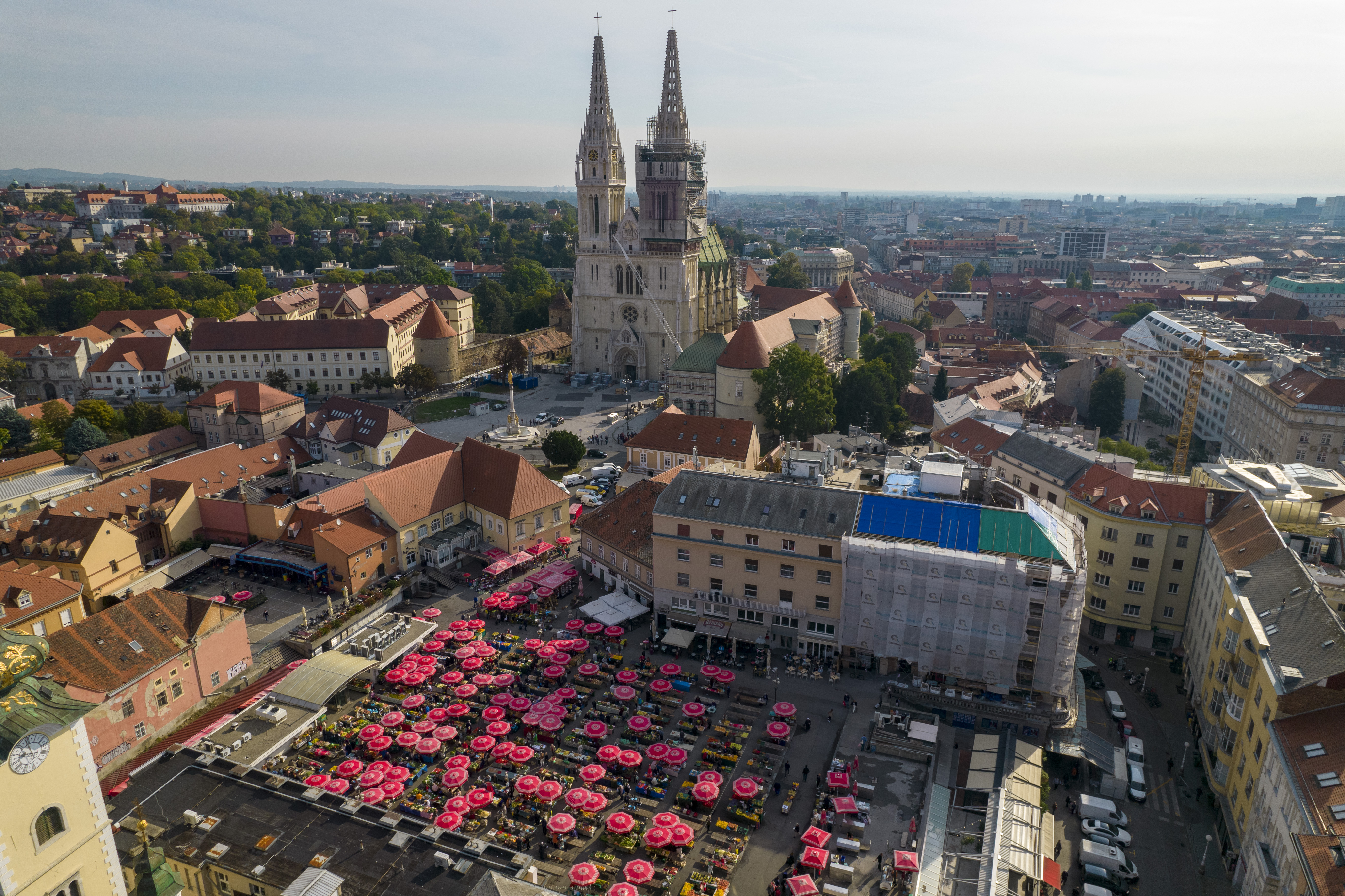 Fotografije tržnice Dolac snimljene dronom