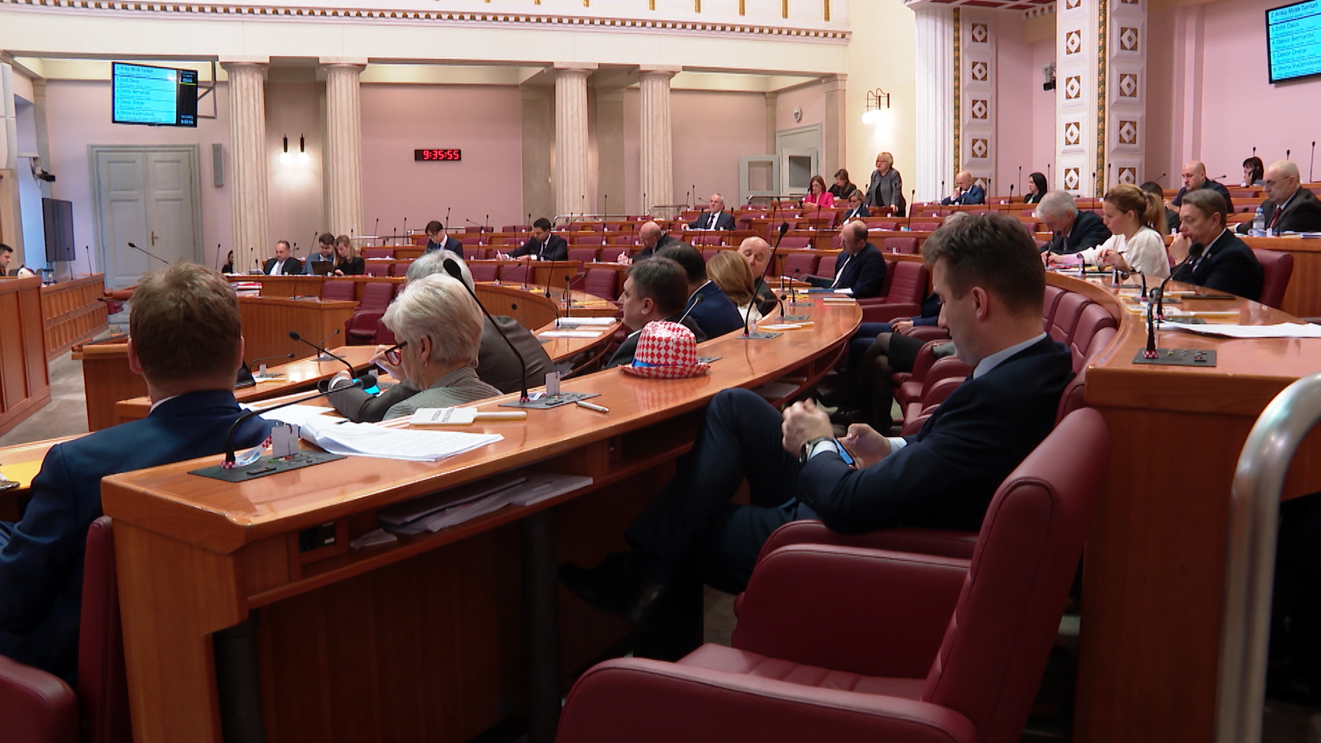 Sabor, rasprava u Saboru, porez na ekstraprofit