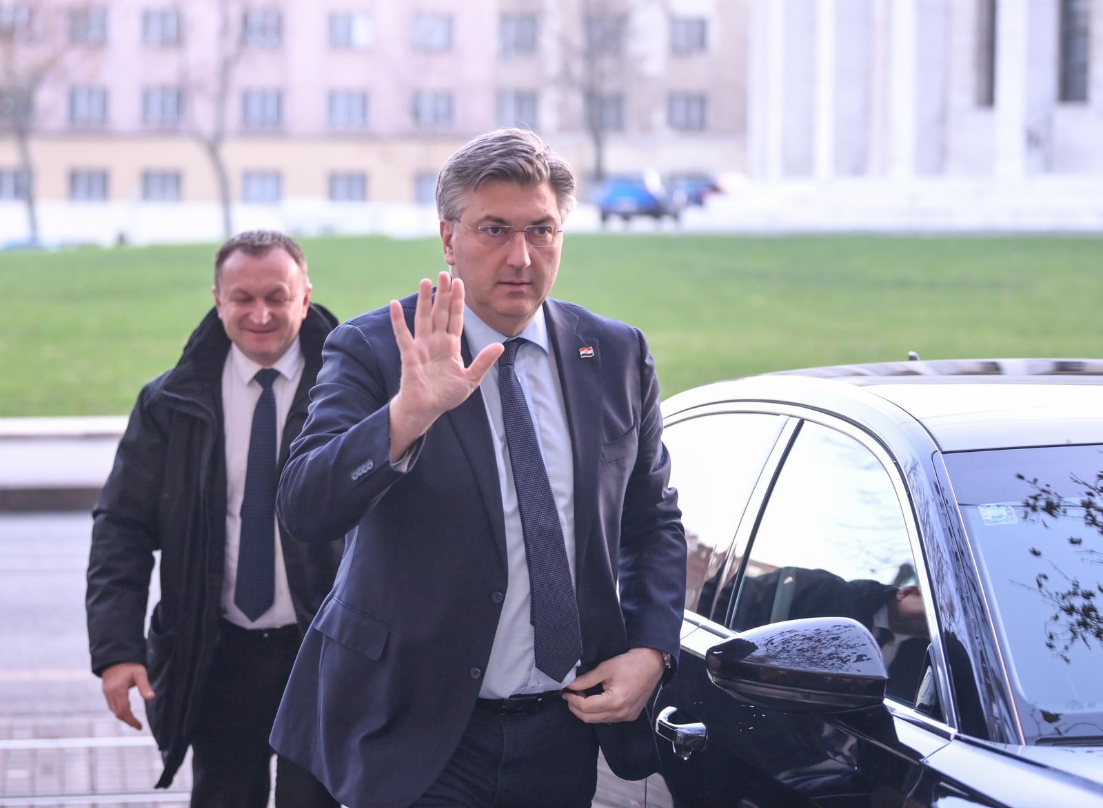 Zagreb:  Dolazak na sjednicu šireg Predsjedništva HDZ-a