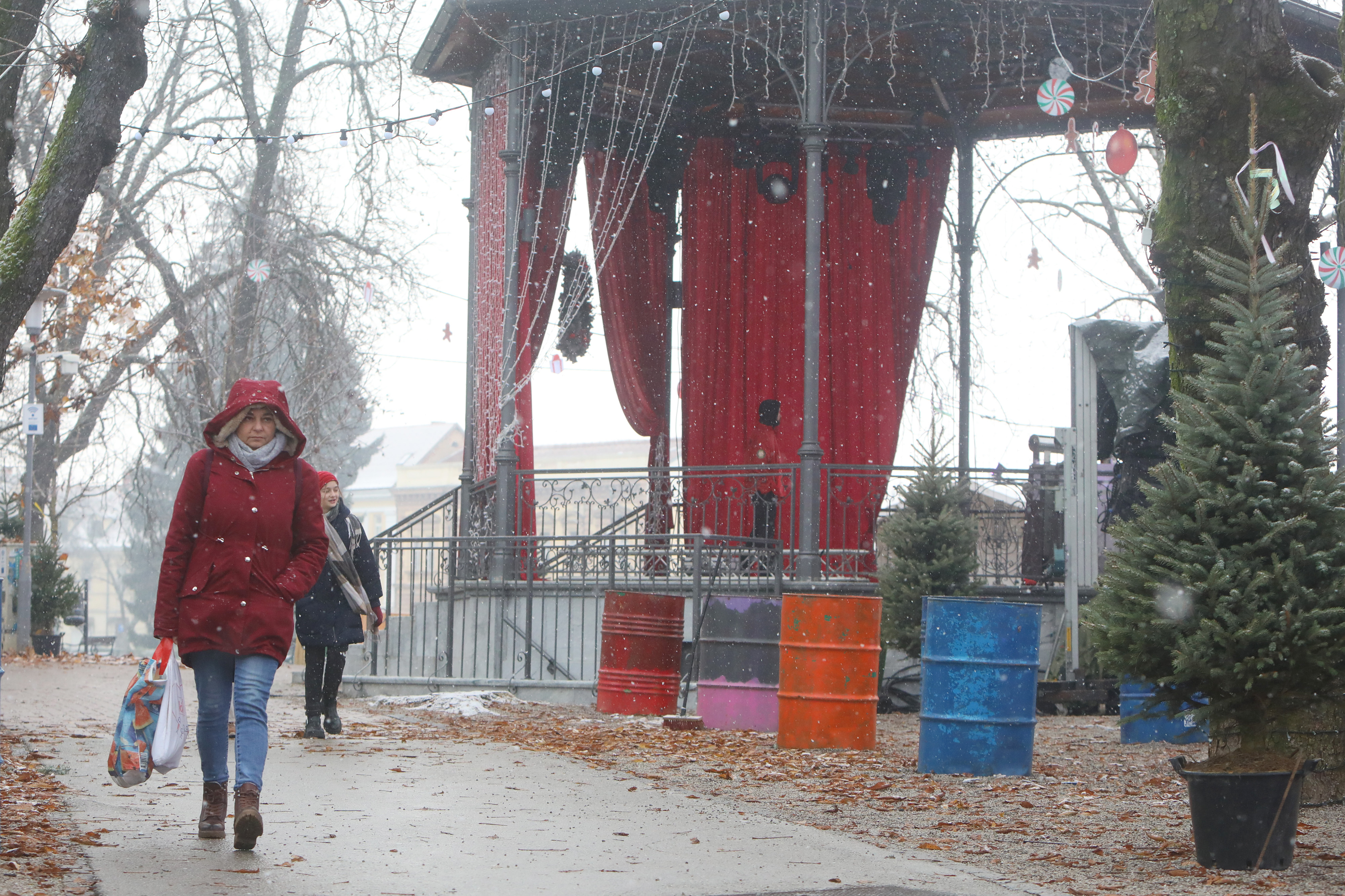 Karlovac: Zadnje pripreme uoči otvorenja Adventa koji započinje u petak 16. prosinca