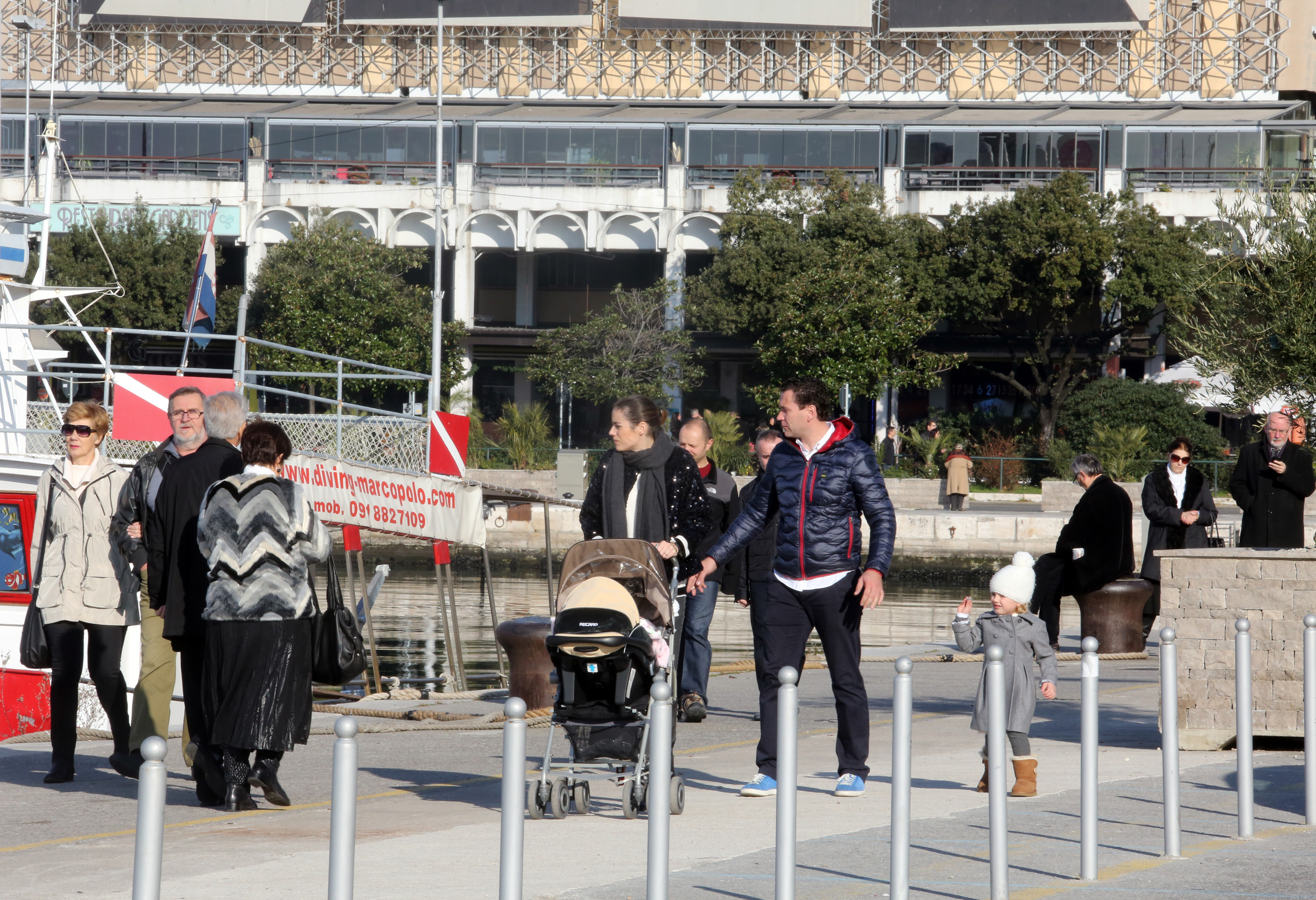 Rijeka: Gra?ani uivaju u sun?anom Boi?u