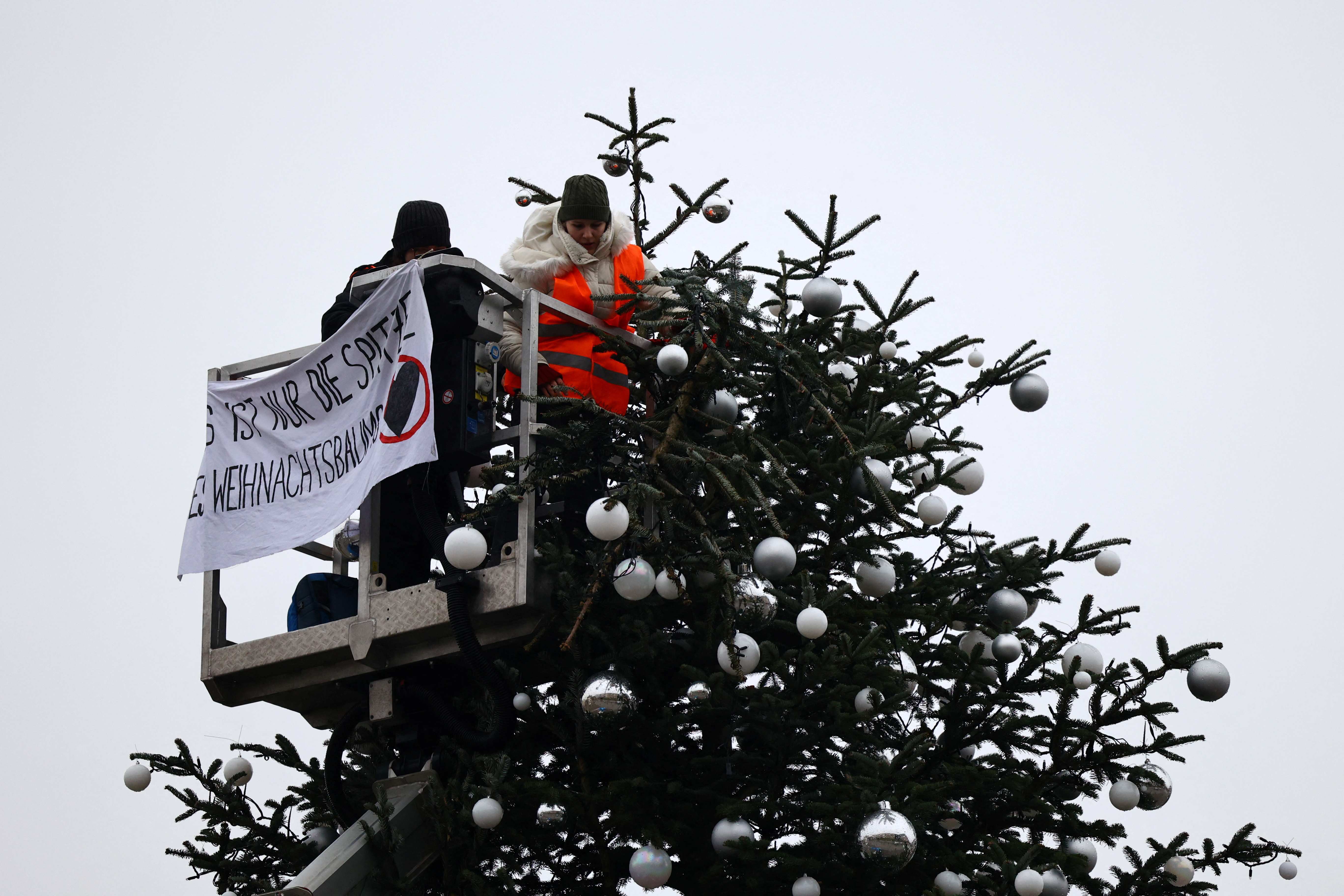 "Letzte Generation" activists protest in Berlin, klimatski aktivist