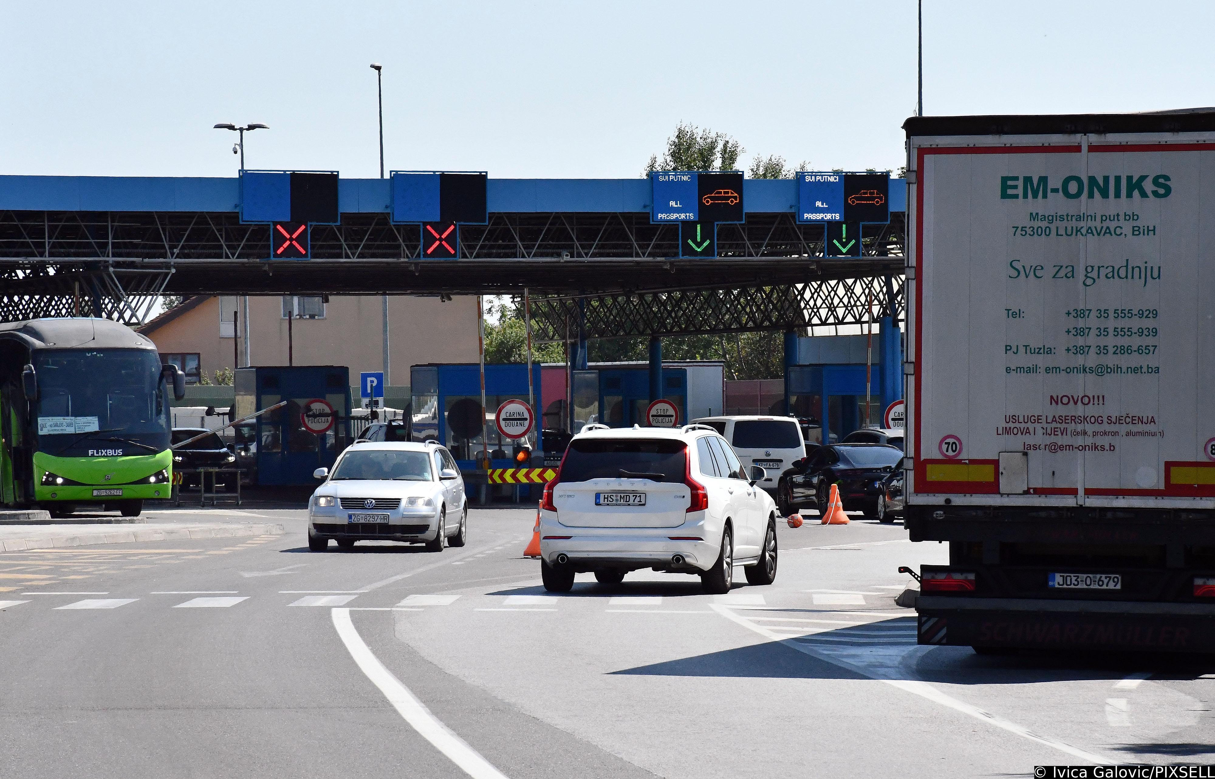 Slavonski Brod: Pojačan promet vozila na graničnom prijelazu s BiH