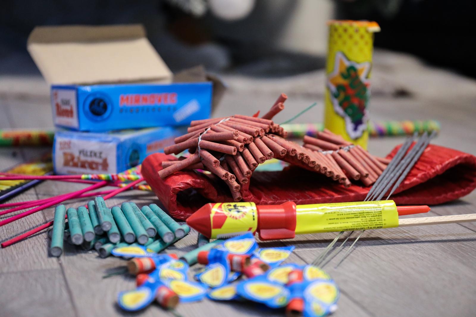 Prodaja pirotehnike počela 15. prosinca