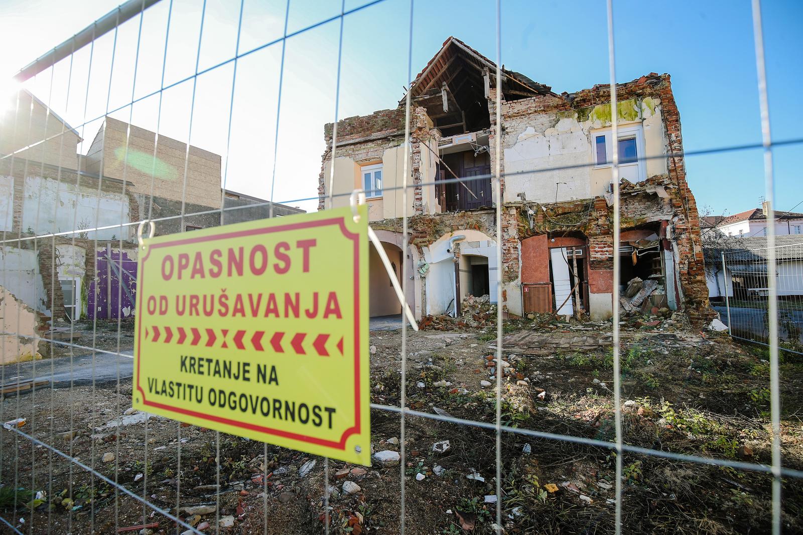 Bliži se godinu dana kako je Petrinju i okolna sela pogodio snažan potres