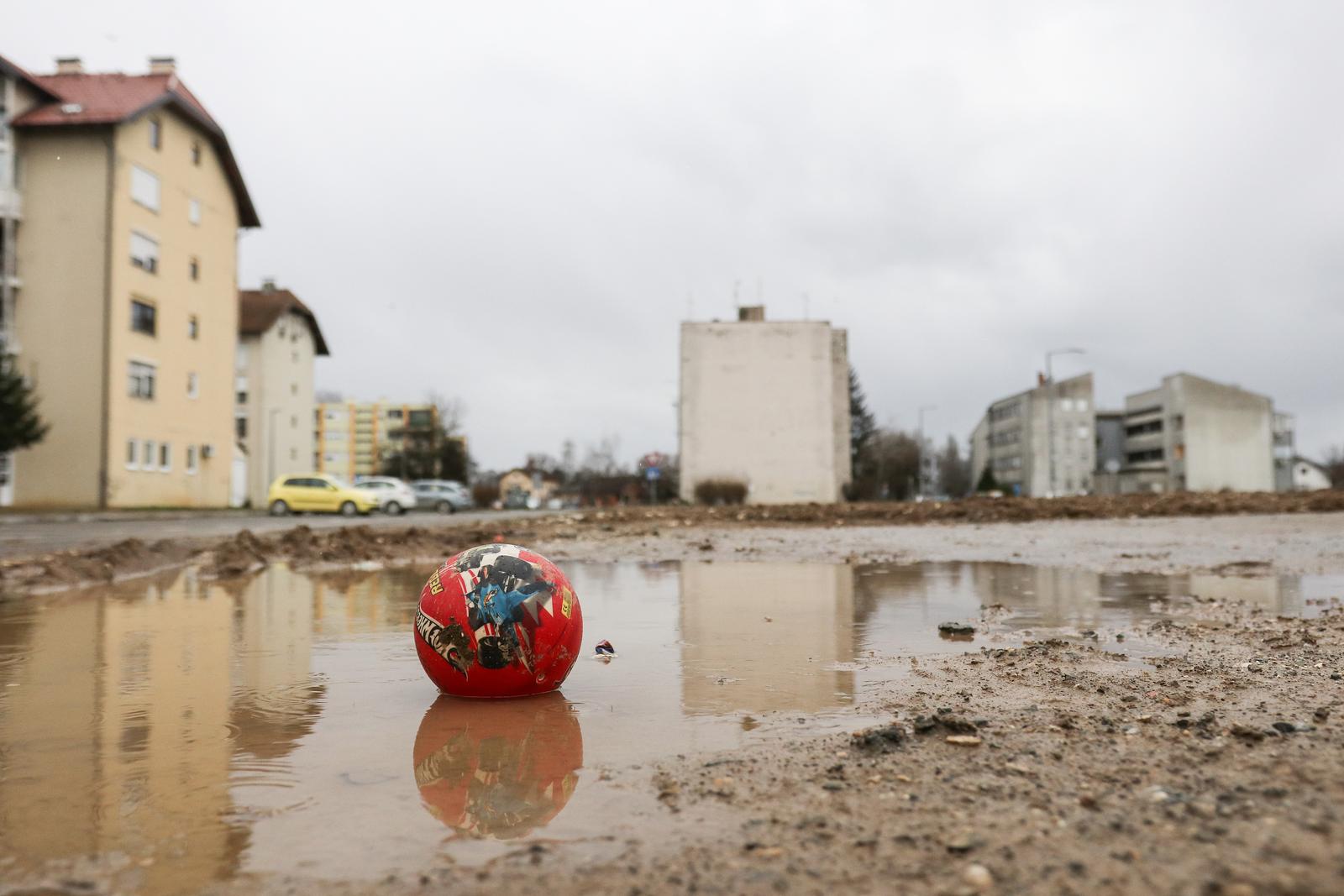 Petrinja: Na sajmištu, gdje je najavljena gradnja kontejnerskog naselja, radovi jos nisu počeli