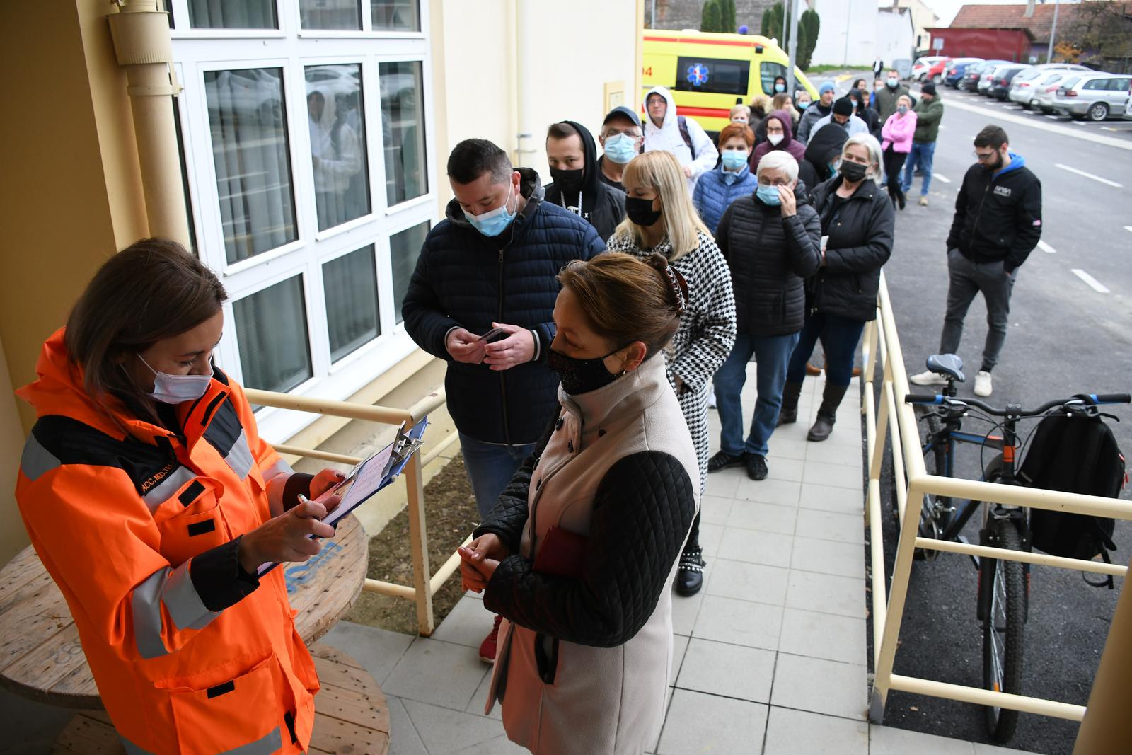 Bjelovar: Sve više građana pohrlilo na cijepljenje nakon novih odluka Stožera