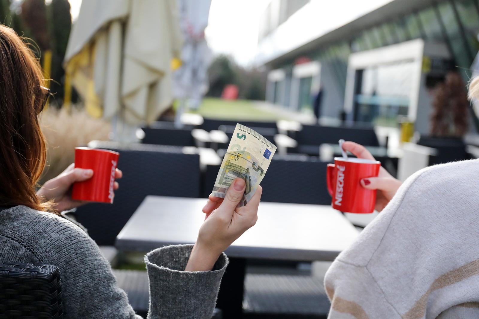 Zagreb: Od danas sve ugostiteljske usluge plaćamo u novoj valuti