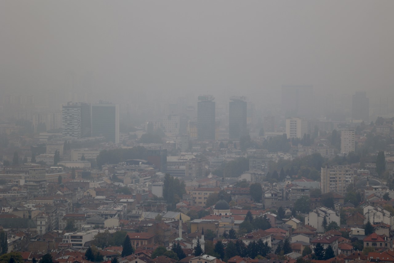 1665647497-smog-magla-4