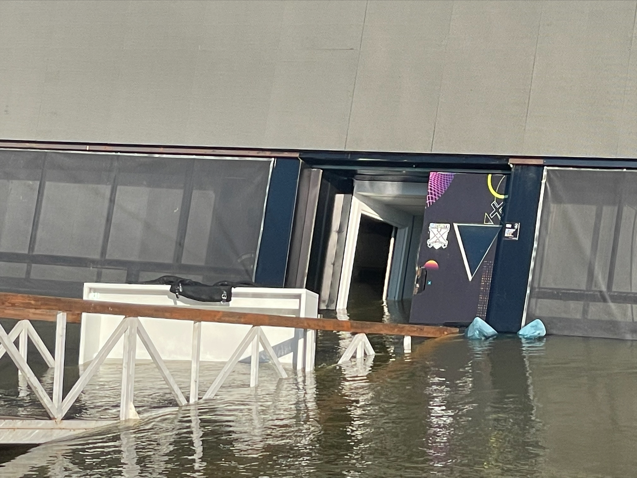 Beogradska splav Freestyler