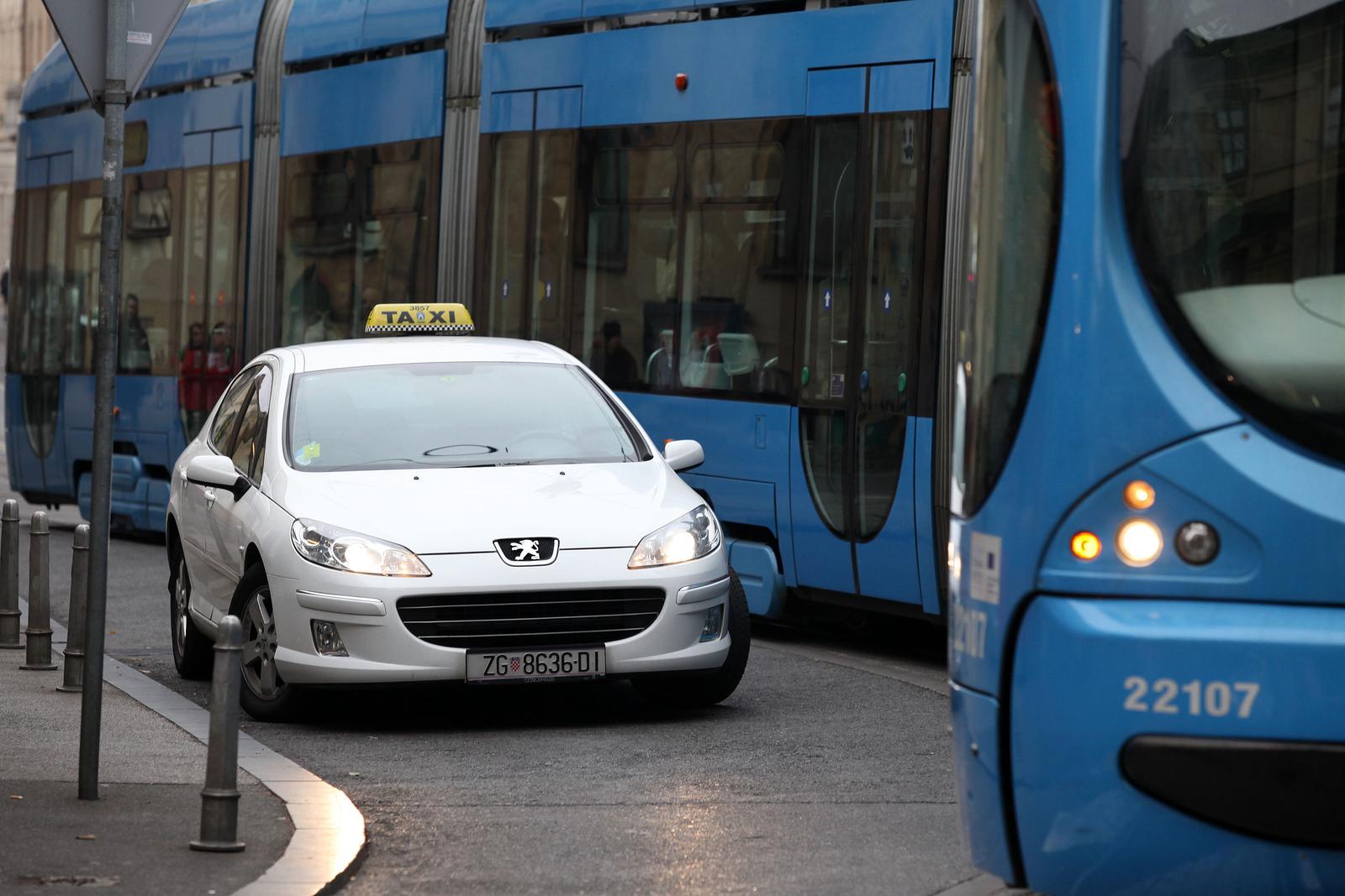 Zagreb: Radio Taxi od 1.12. posluje po novim cijenama taksi prijevoza, ilustracija