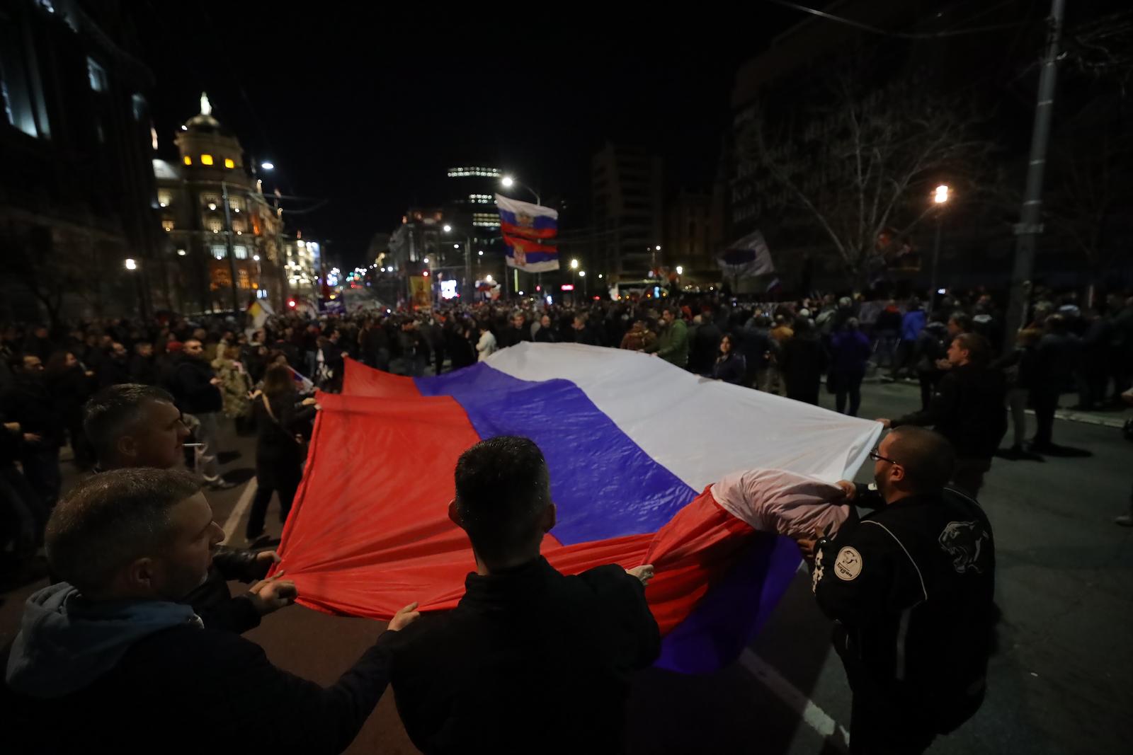 Beograd: Prosvjedovali protiv NATO-a i pruili podrku Rusiji