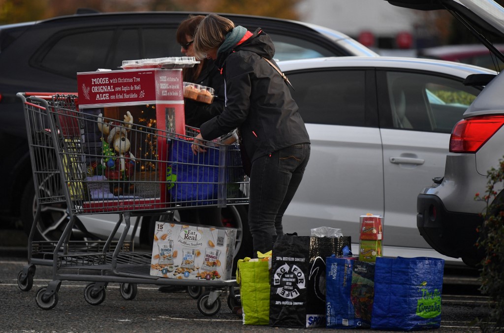 BRITAIN-HEALTH-VIRUS