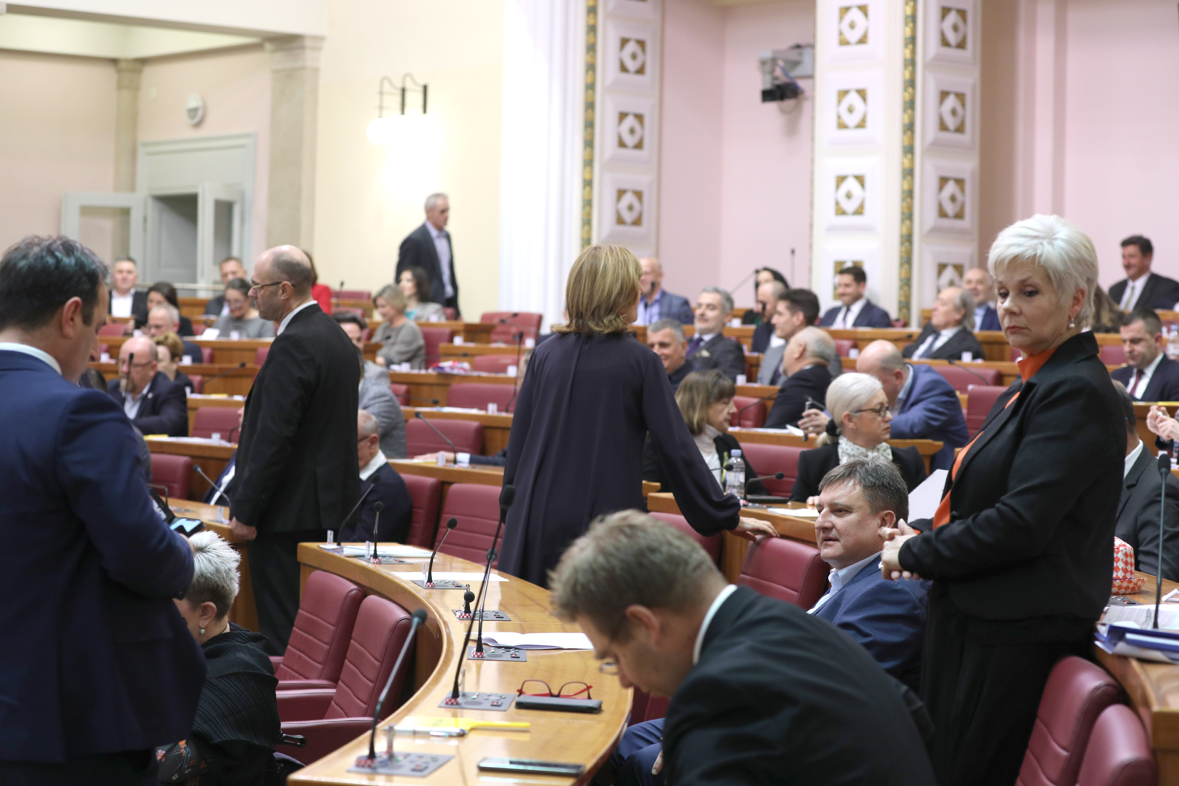 Sabor odlucio: Hrvatska nece obucavati ukrajinske vojnike