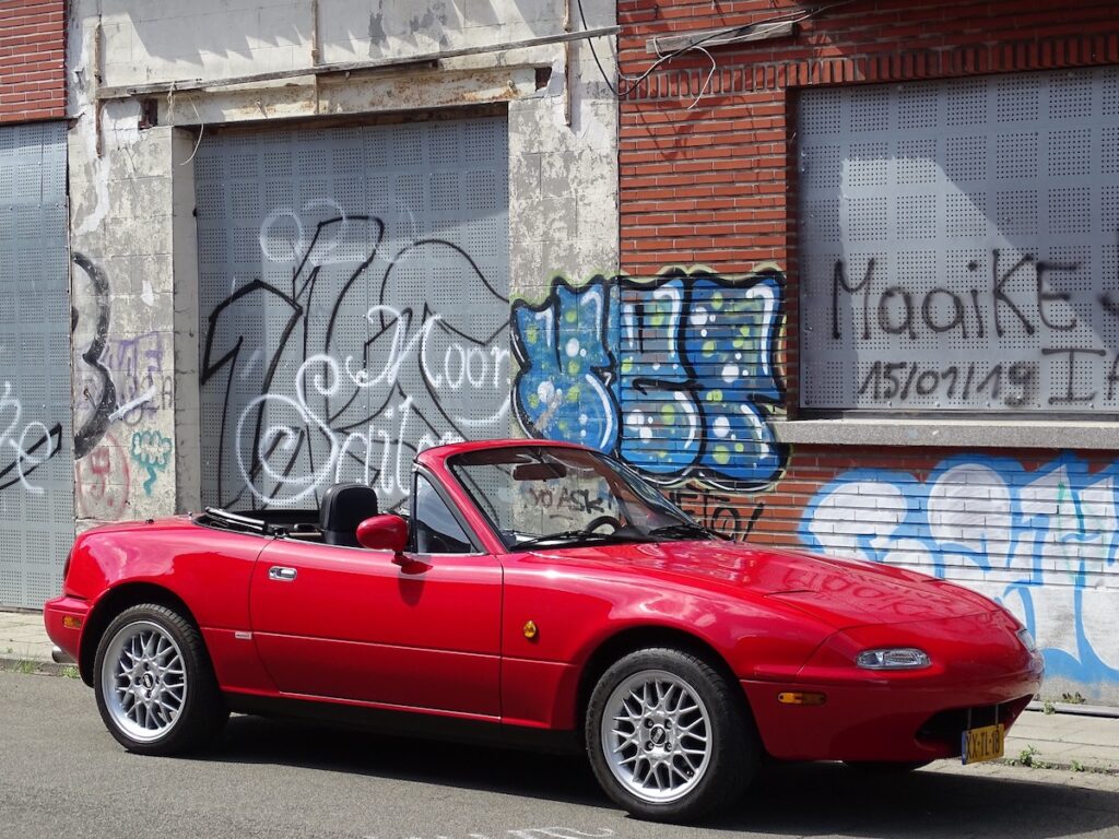 1673338122-3_Mazda-Miata-MX-5-1024x768.jpg