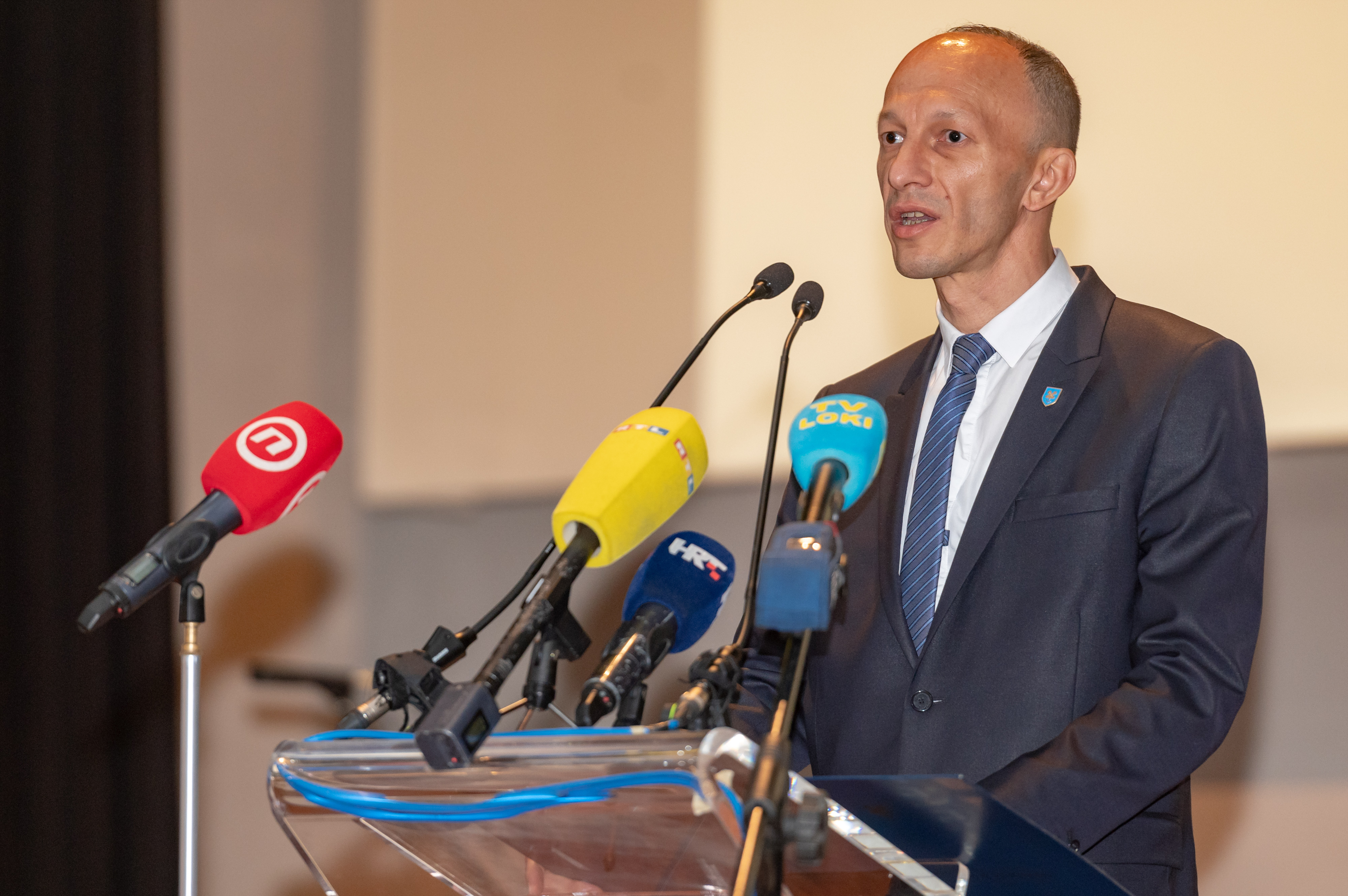 Plenković na svečanoj sjednici dobio titulu počasnog građanina Gospića