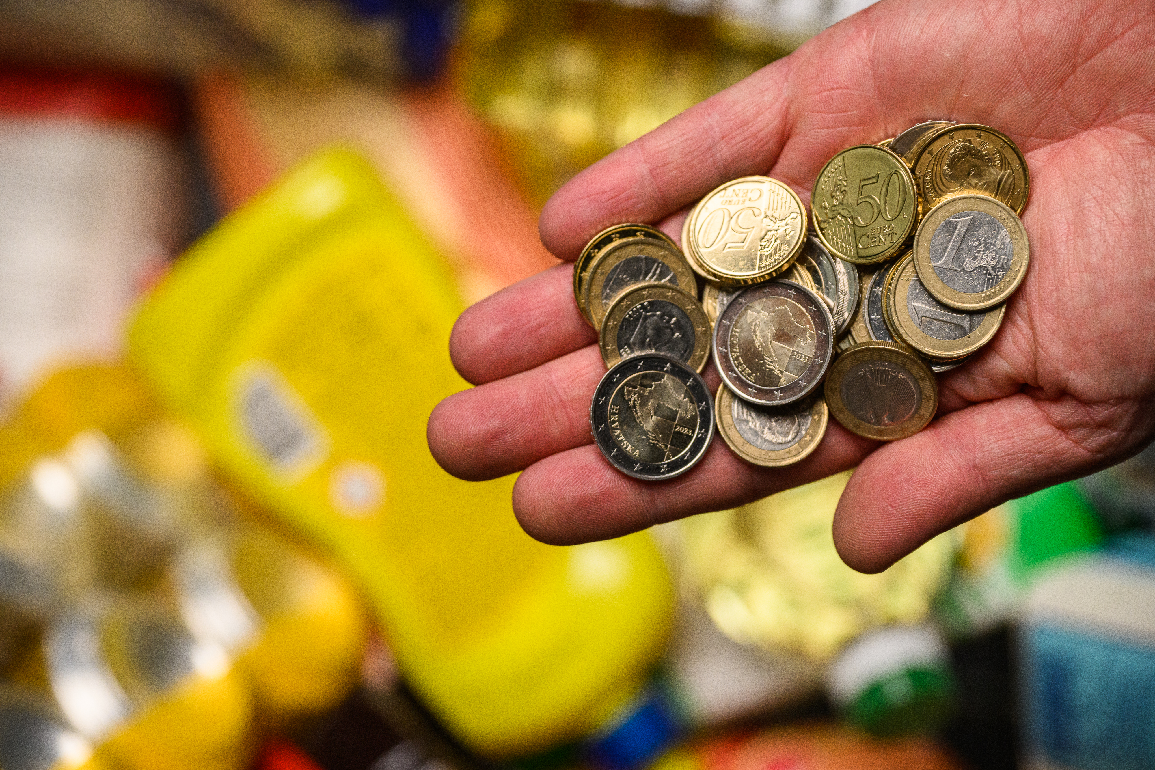 Uvođenje eura dovelo je do poskupljenja što su mnogi poslovni subjekti iskoristili