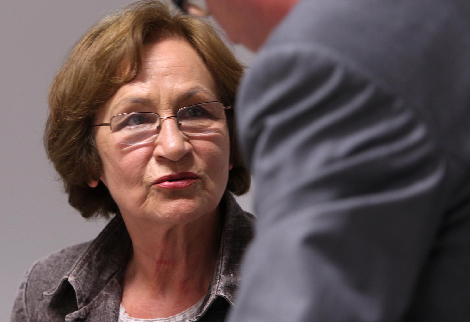 Preminula poznata televizijska novinarka i urednica Silvija Luks