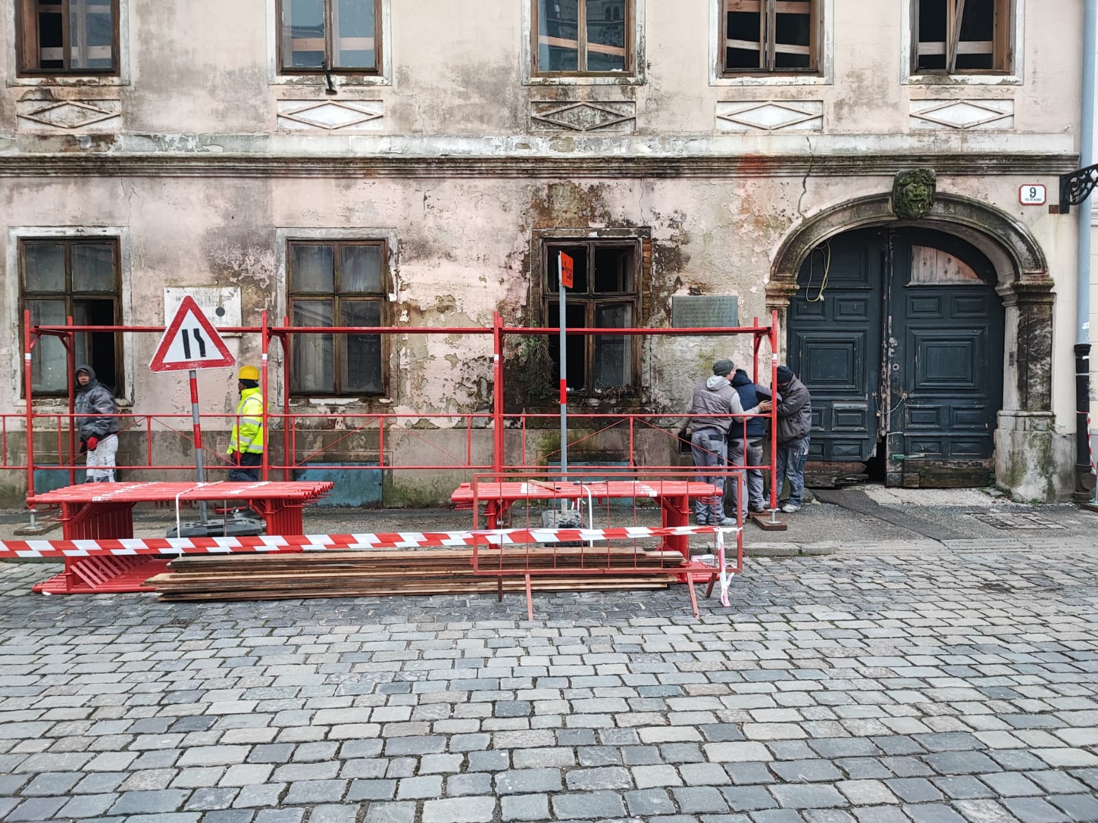 markov trg, palača brlečić jelačić