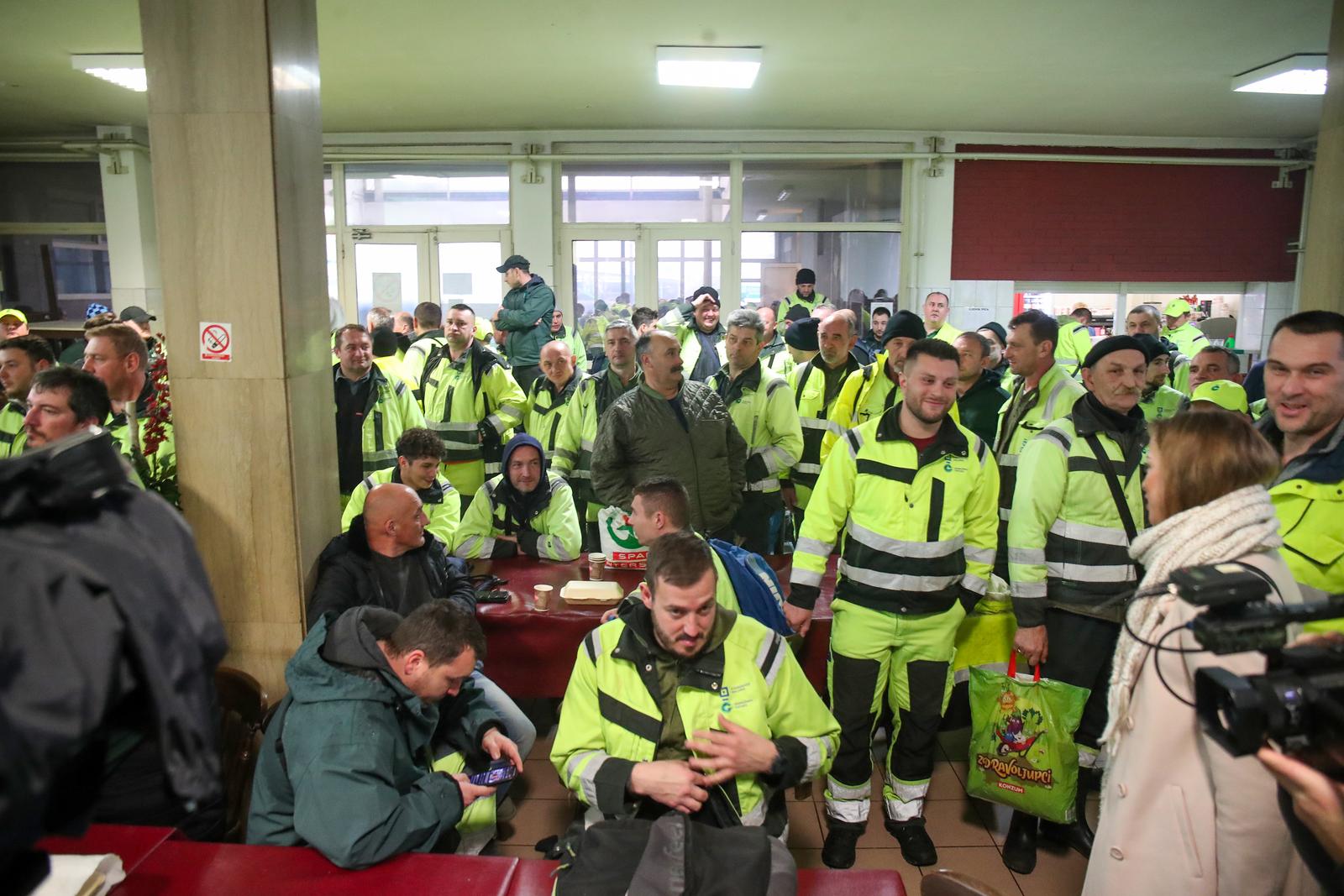 Zagreb: Radnici Čistoće u štrajku zbog najave izvanrednog otkaza trojici zaposlenika te uvjeta rada