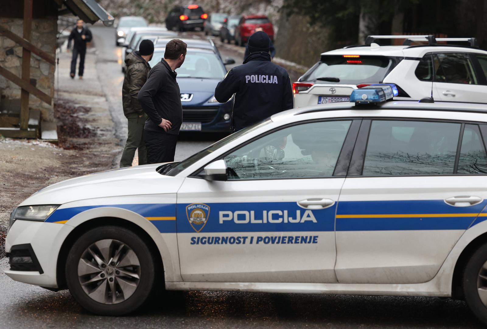 Policija zatvorila sljemensku cestu zbog gužve na vrhu