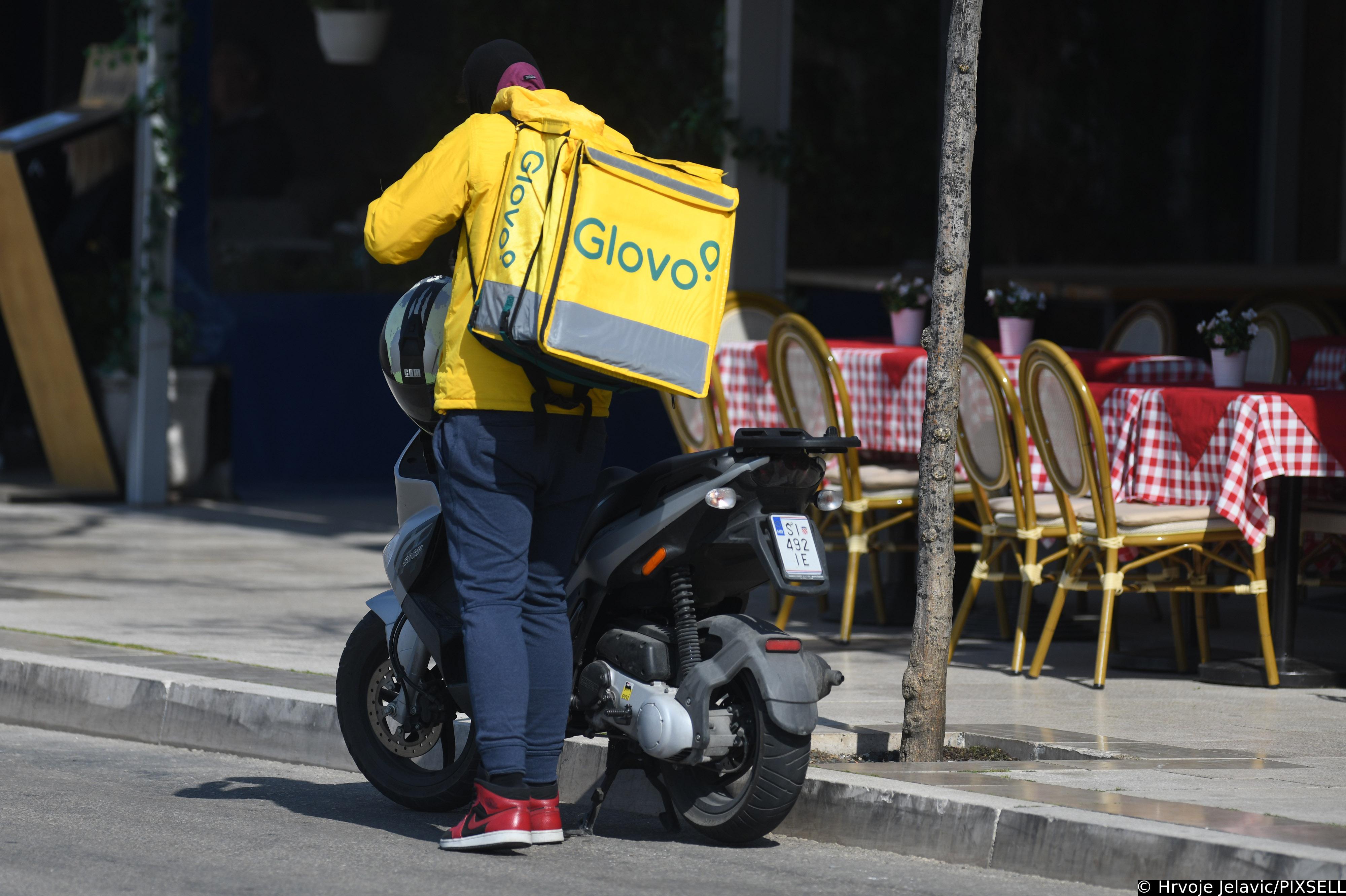 Šibenik: Dostavljači Glova imaju pune ruke posla i nedjeljom