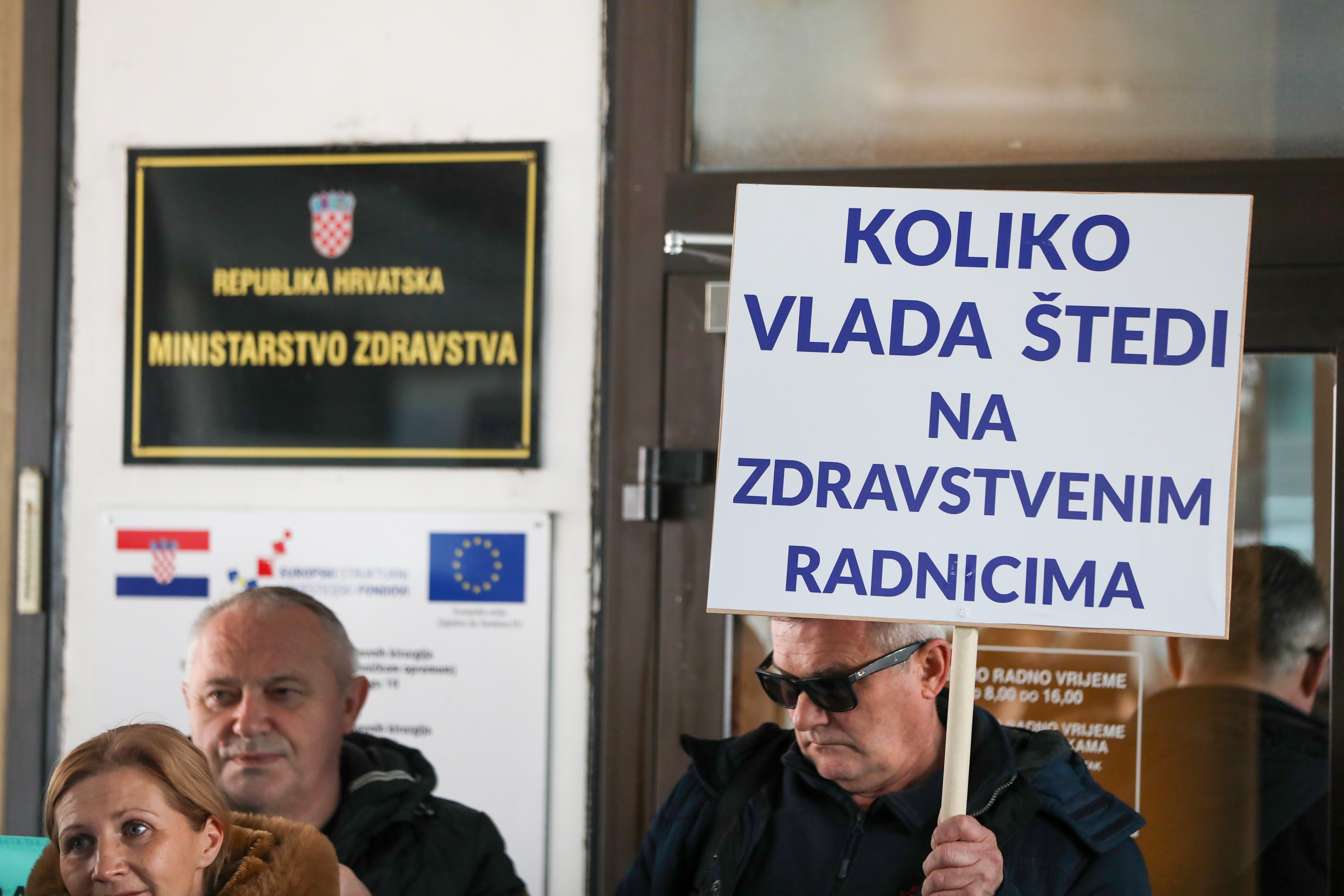 Prosvjed medicinskih sestara i tehničara ispred Ministarstva zdravstva