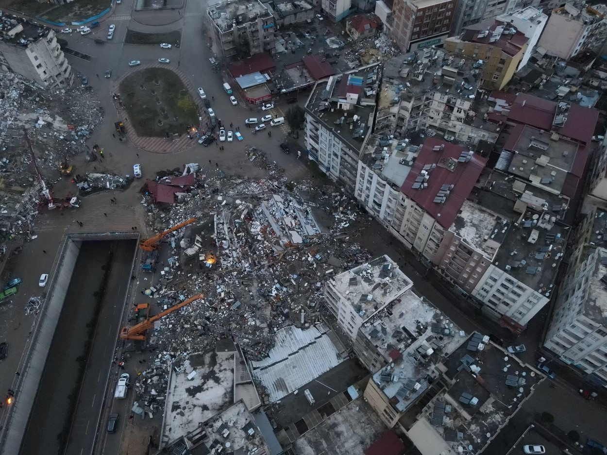 Fire Breaks Out In Iskenderu Port After Quake - Turkey