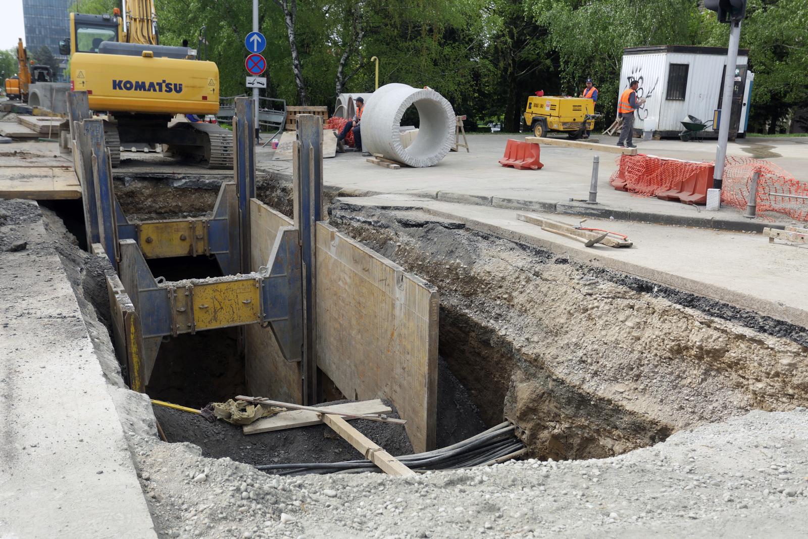 Zagreb: Skretanje u Marohni?evu jo nije mogu?e zbog zamjene  kanalizacijskih cijevi