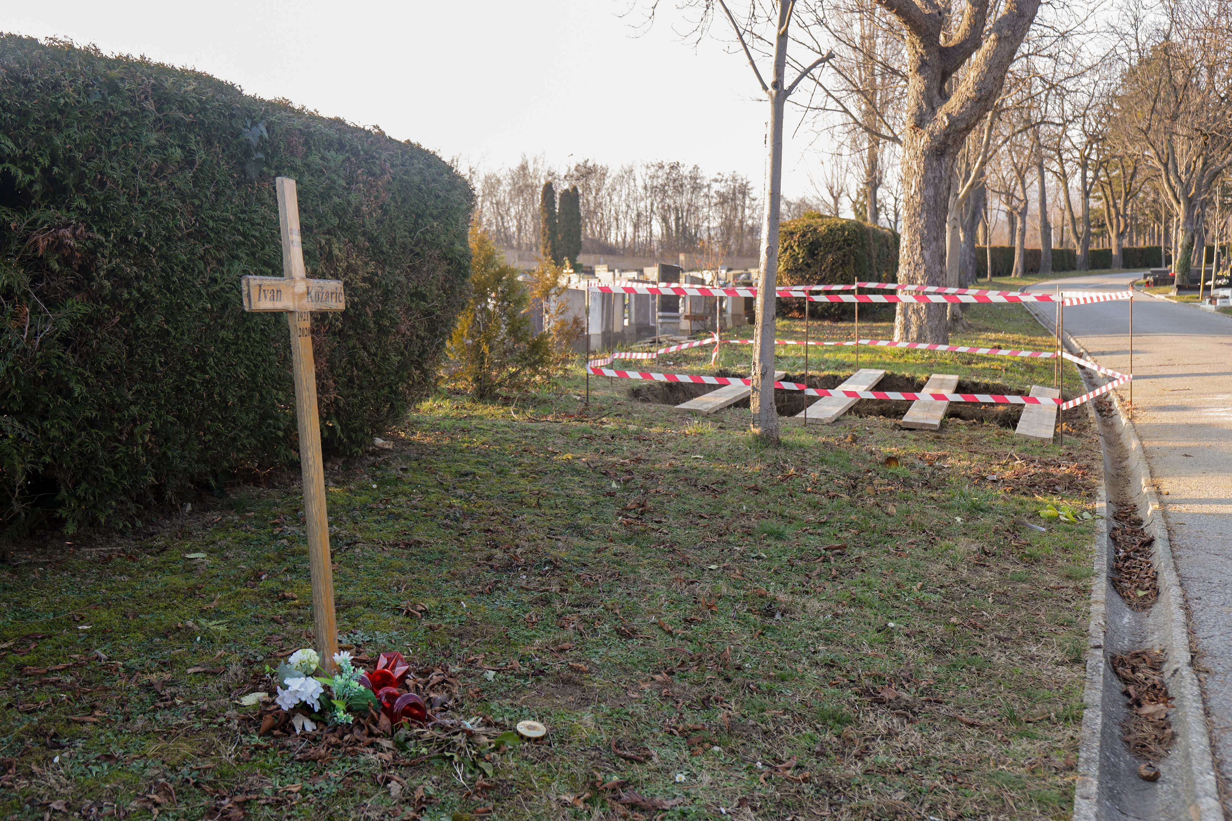 Zagreb: Priprema grobnog mjesta na kojemu će biti pokopan Miroslav Ćiro Blažević