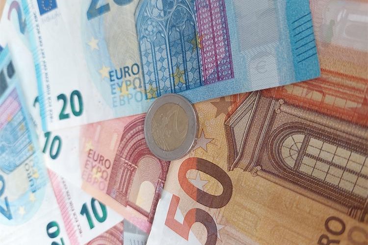euri, novac, euro