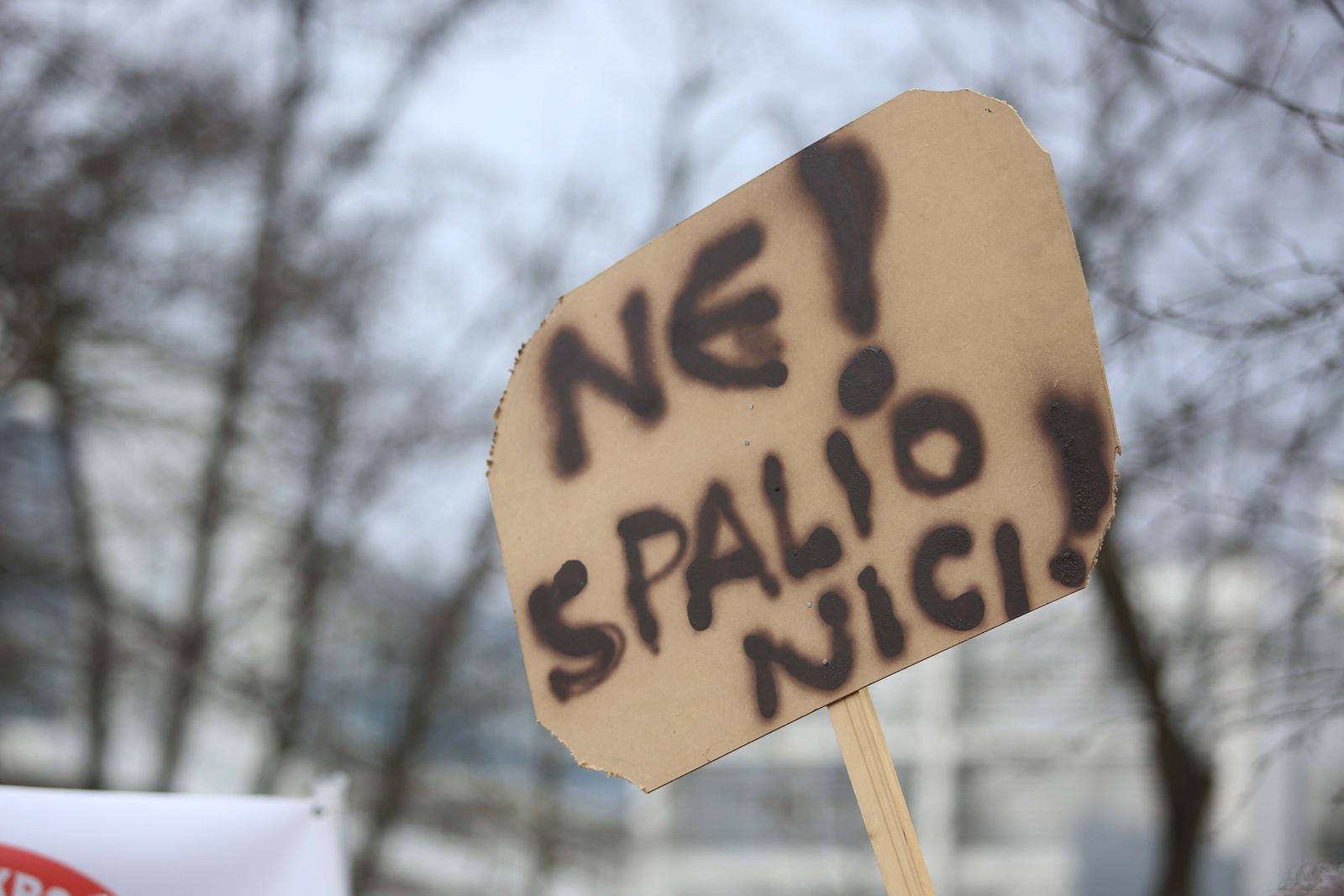 Zagreb: Građanska inicijativa Stop Spalionici Rebro organizirala prosvjed protiv izgradnje spalionice