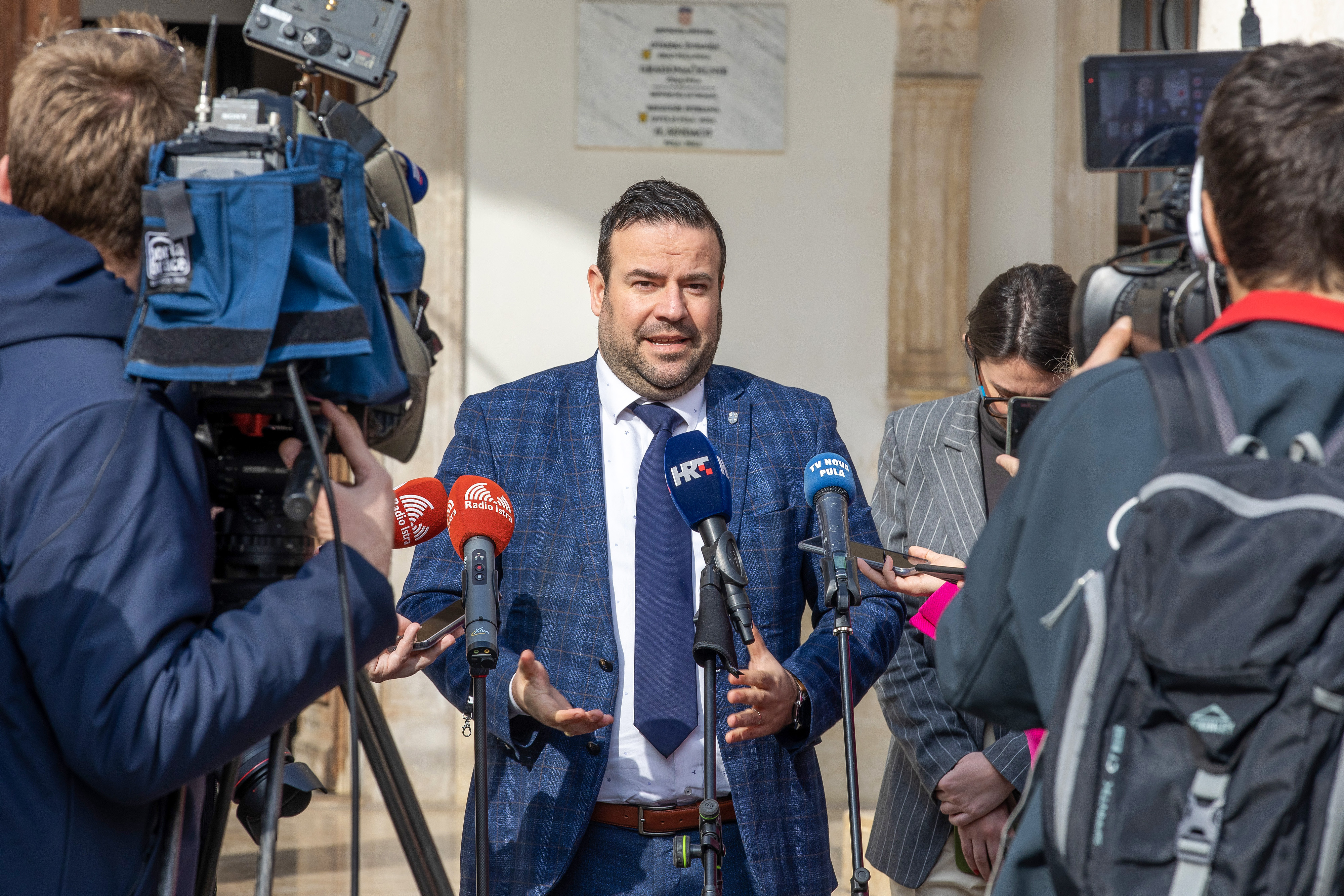 Pula: Izjave za medije nakon sastanka na temu županijskog centra Kaštijun