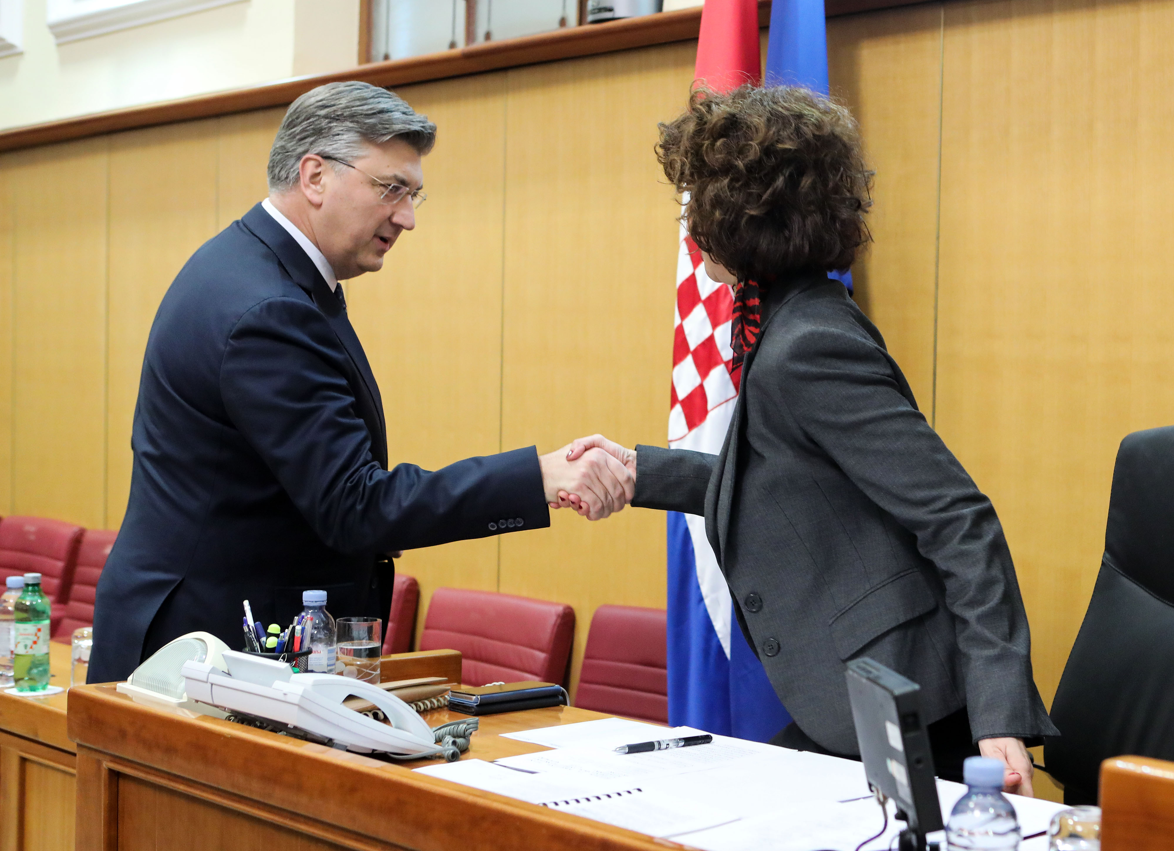 Zagreb: 33 zastupnika traže pokretanje pitanja povjerenja Premijeru