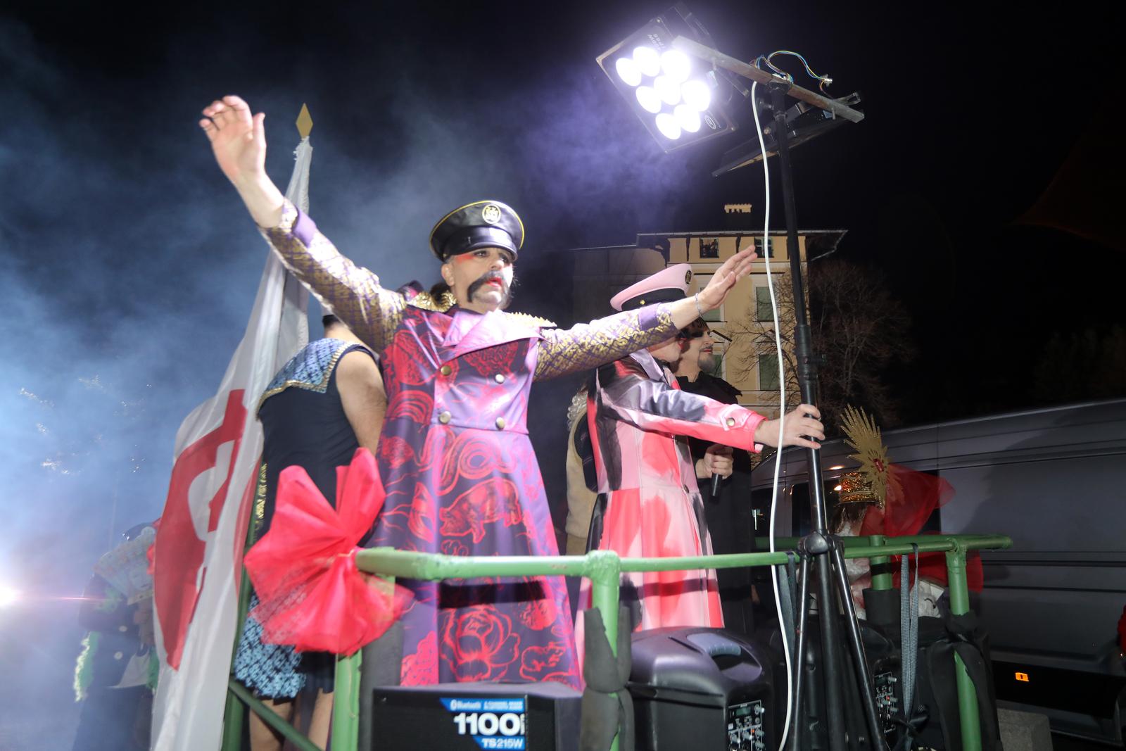 Opatija: Let 3 traktorom stigao ispred dvorane gdje ?e nastupiti na Dori