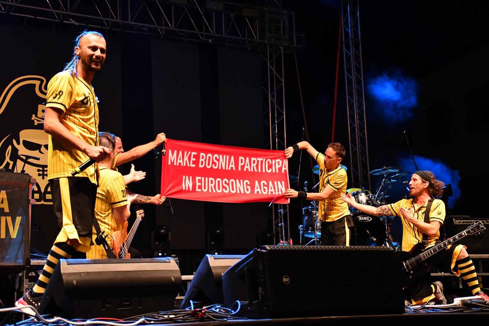 Dubioza kolektiv i Električni orgazam otvorili Novogradiško glazbeno ljeto