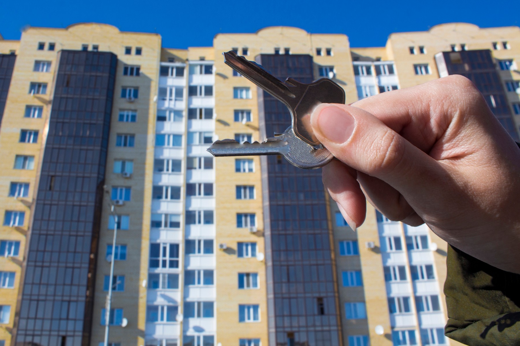 Loans or Bank credit to buy a new house.Get the keys to housing.Real estate agencies and realtors buying property and sale of apartments, buildings, offices, houses. Buying an apartment, house or home